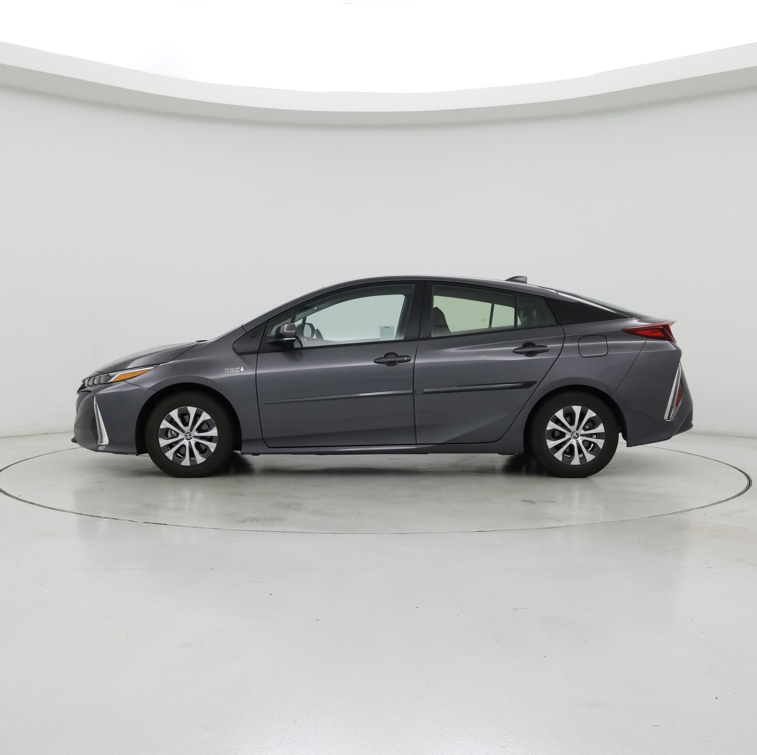 Thumbnail: 2021 Toyota Prius Prime - 3