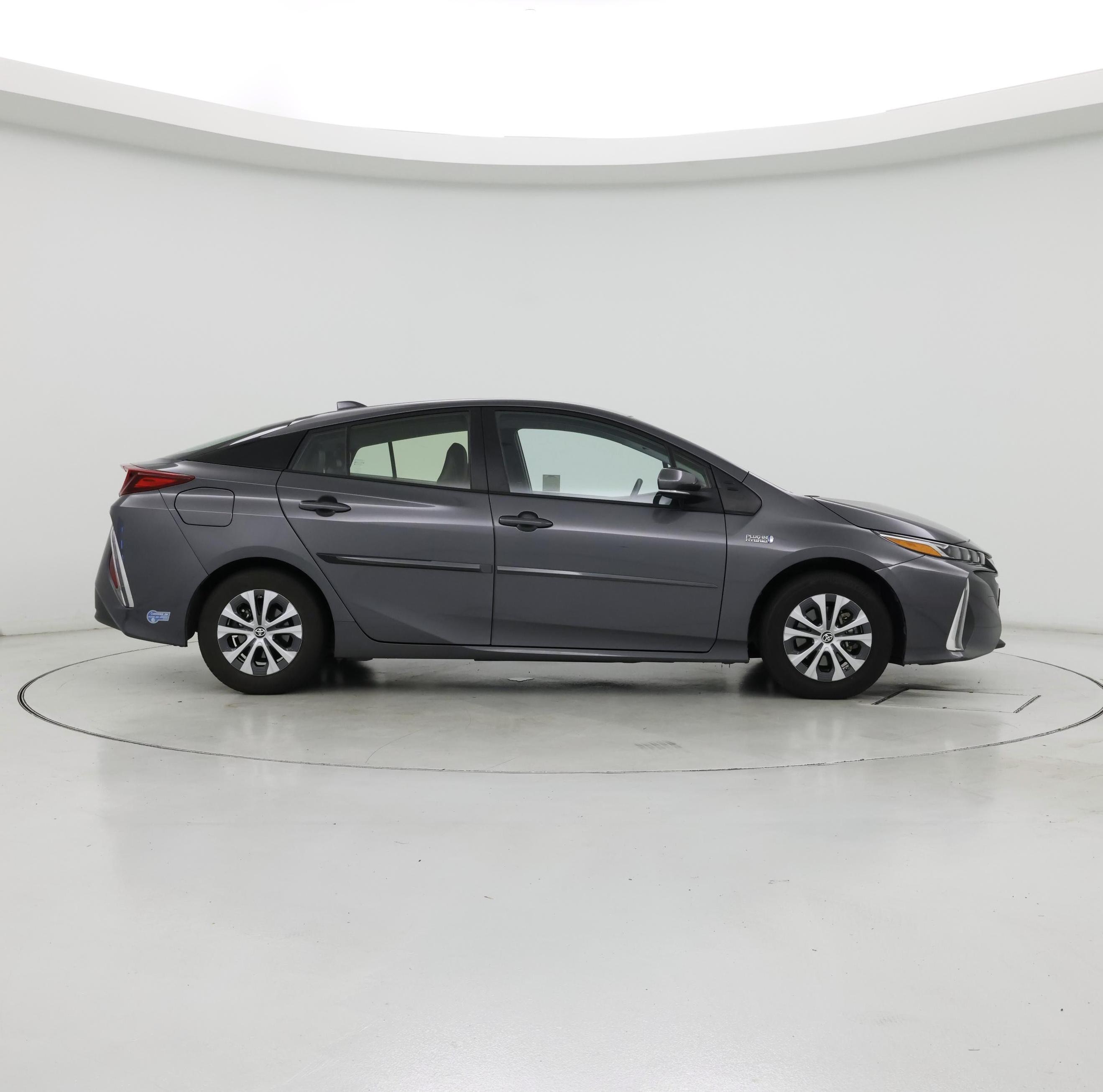 Thumbnail: 2021 Toyota Prius Prime - 7