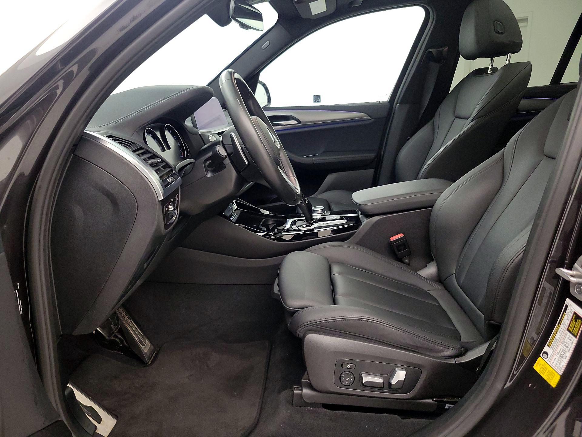Thumbnail: 2021 BMW X3 - 11