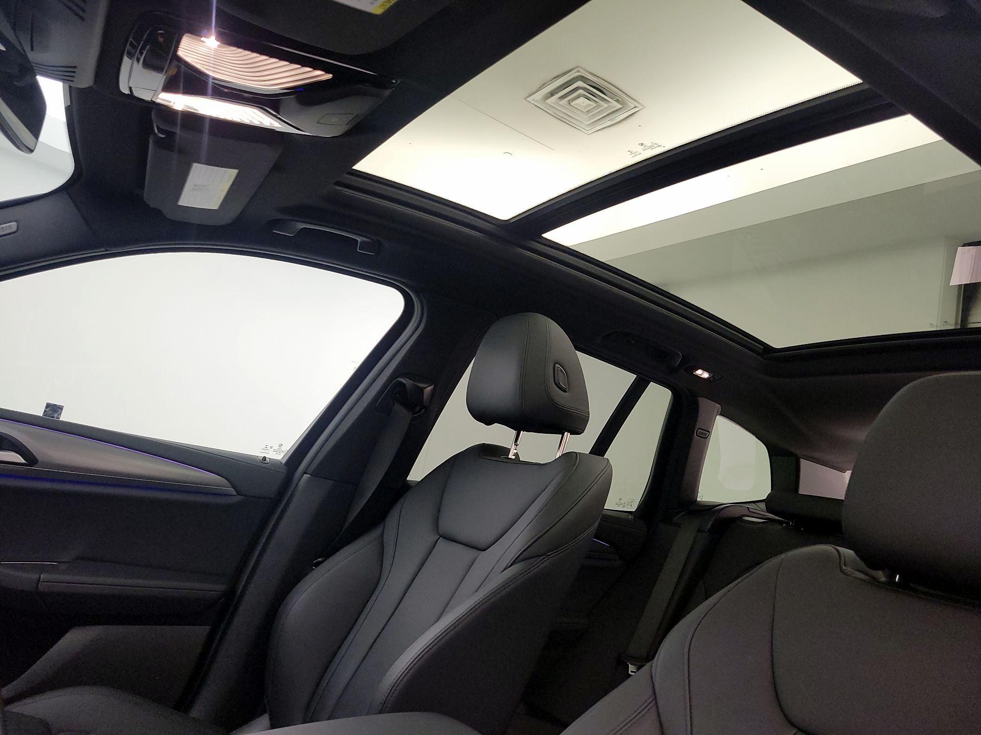 Thumbnail: 2021 BMW X3 - 20