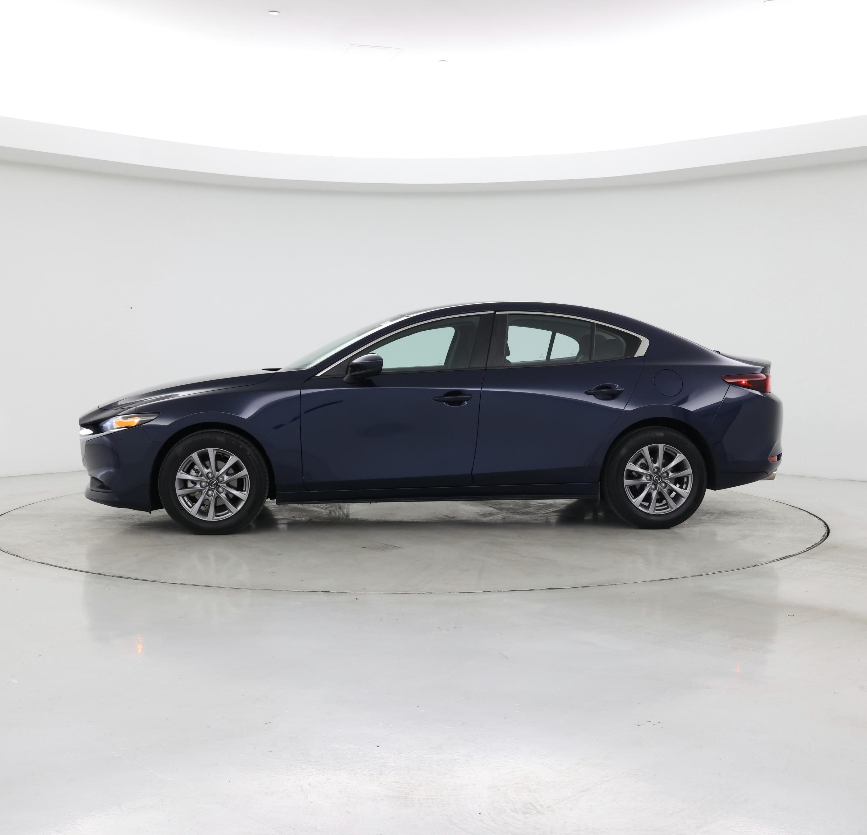 Thumbnail: 2022 Mazda Mazda3 - 3