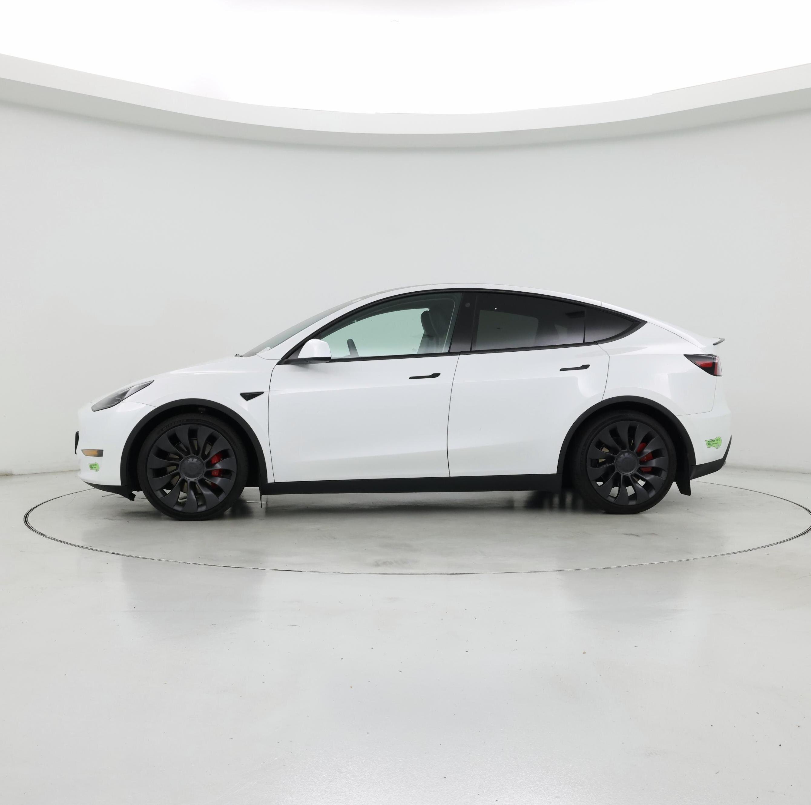 Thumbnail: 2023 Tesla Model Y - 3