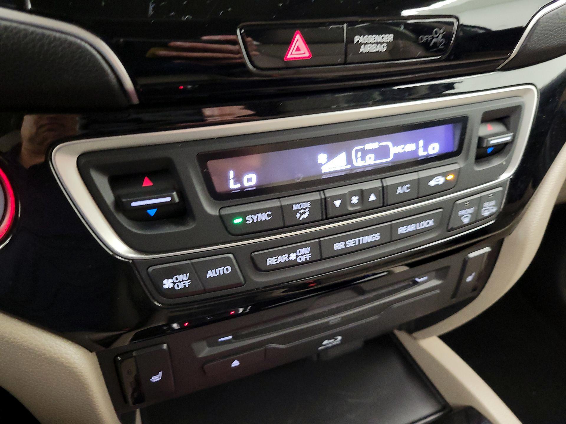 Thumbnail: 2022 Honda Pilot - 17
