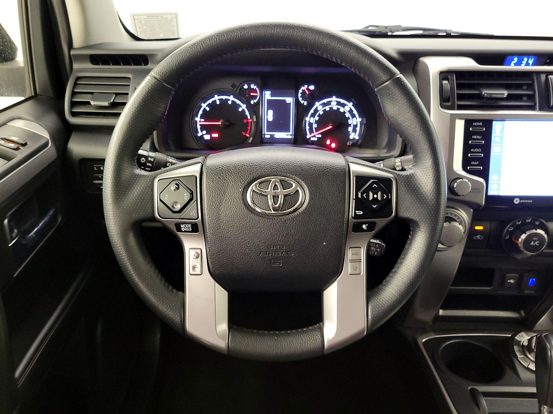 Thumbnail: 2021 Toyota 4Runner - 10