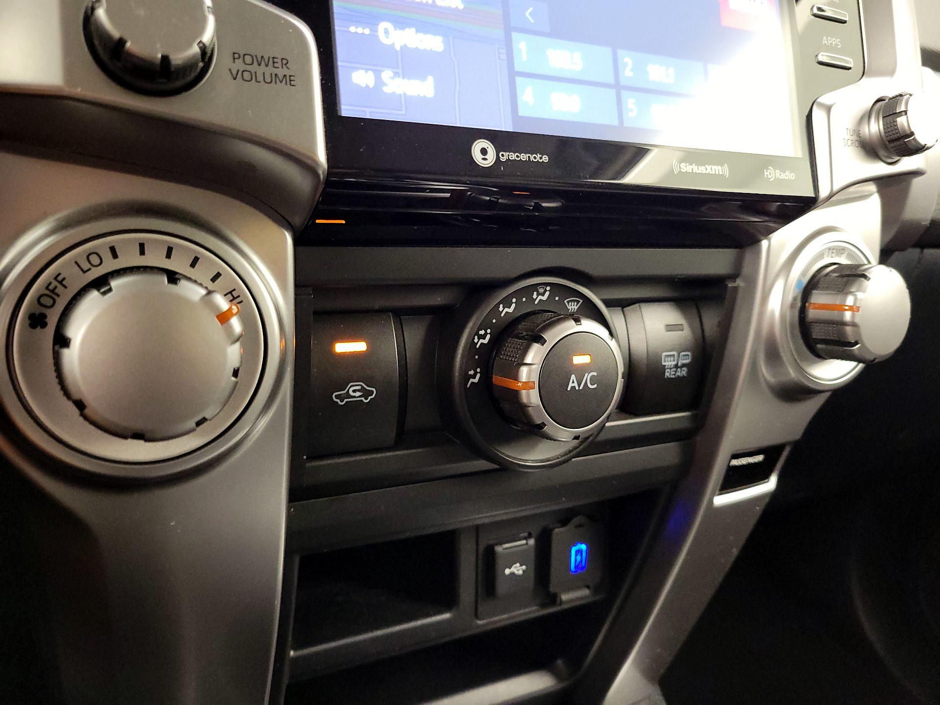 Thumbnail: 2021 Toyota 4Runner - 17