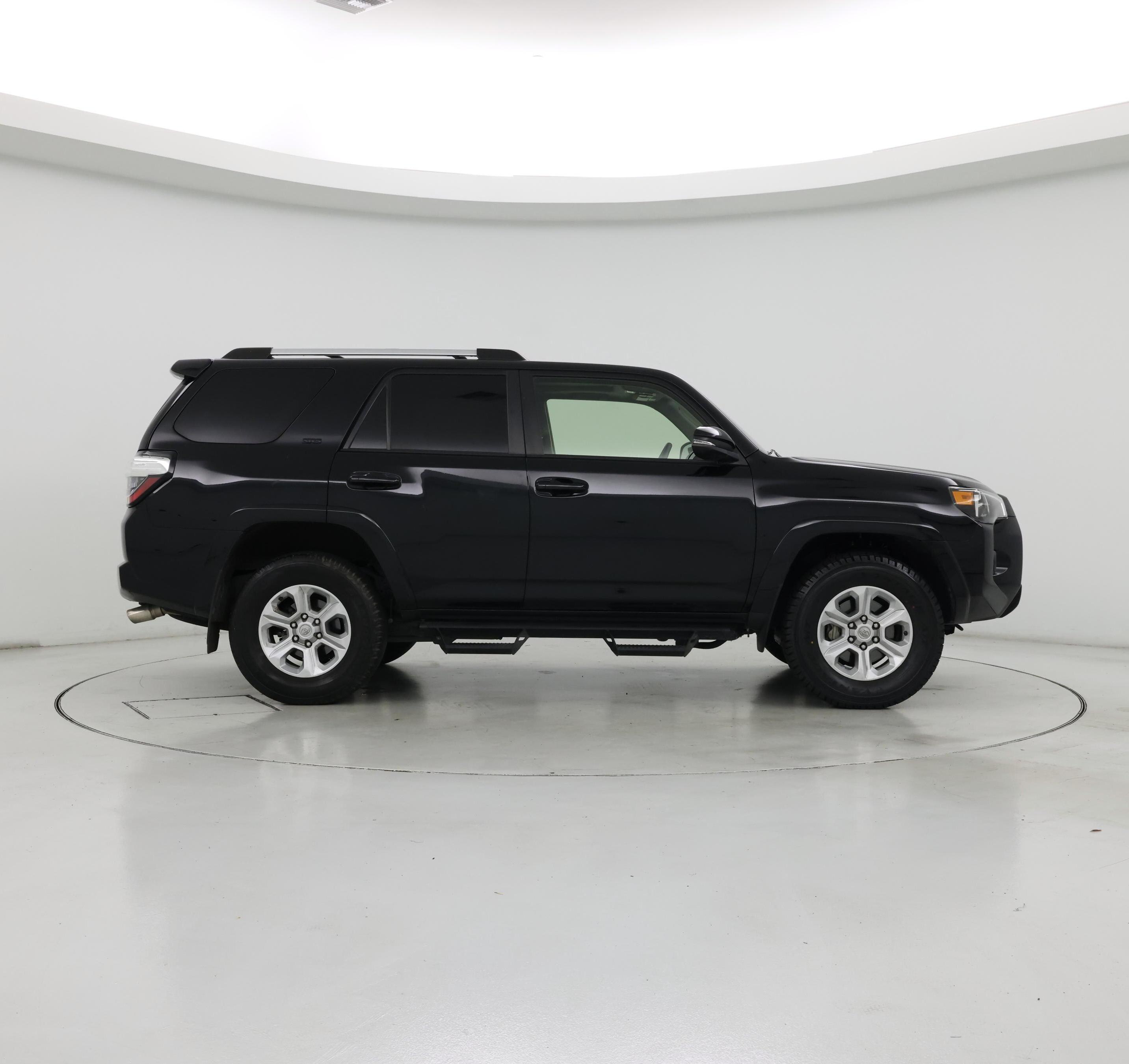 Thumbnail: 2021 Toyota 4Runner - 7