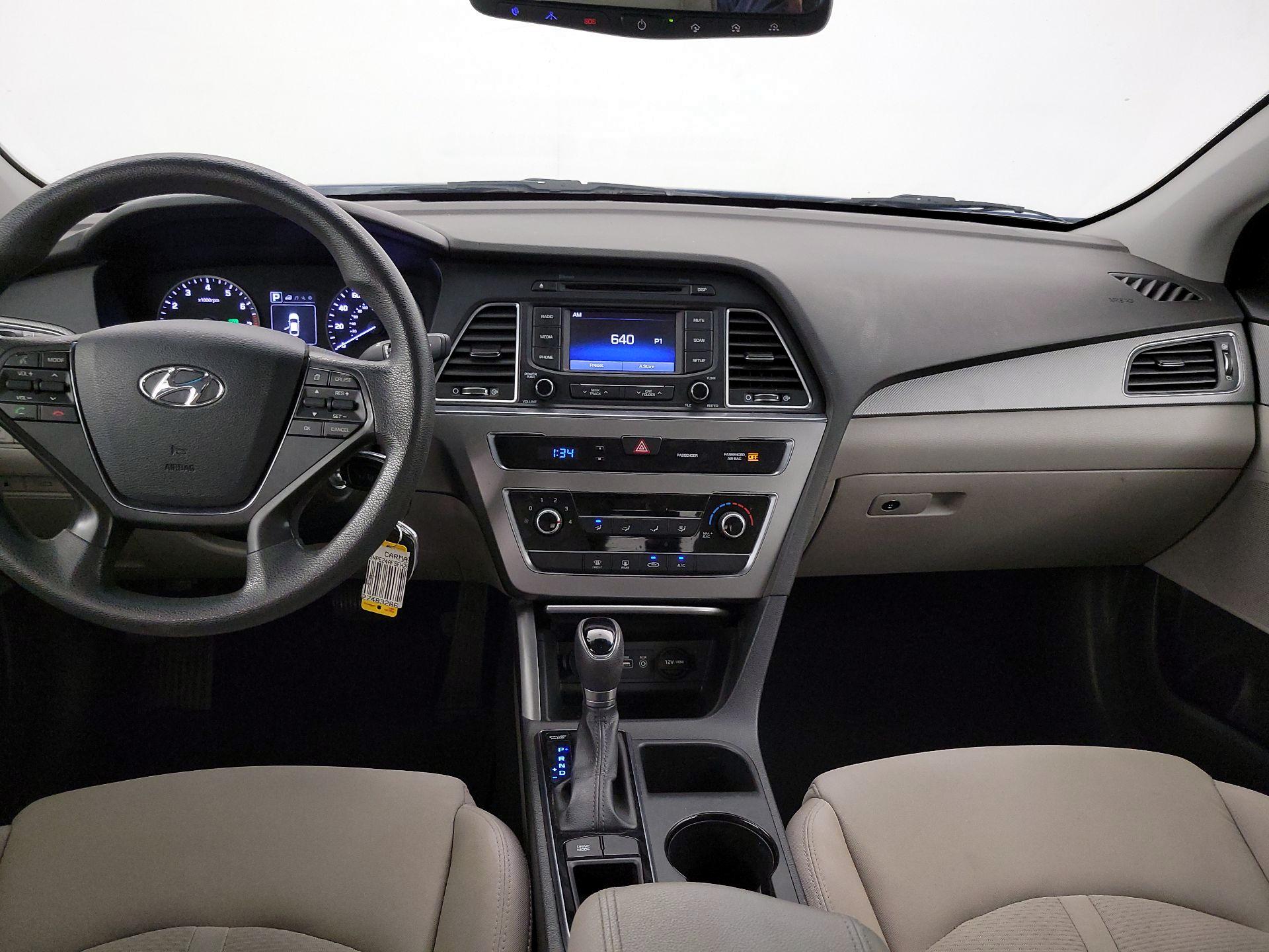 Thumbnail: 2015 Hyundai Sonata - 9