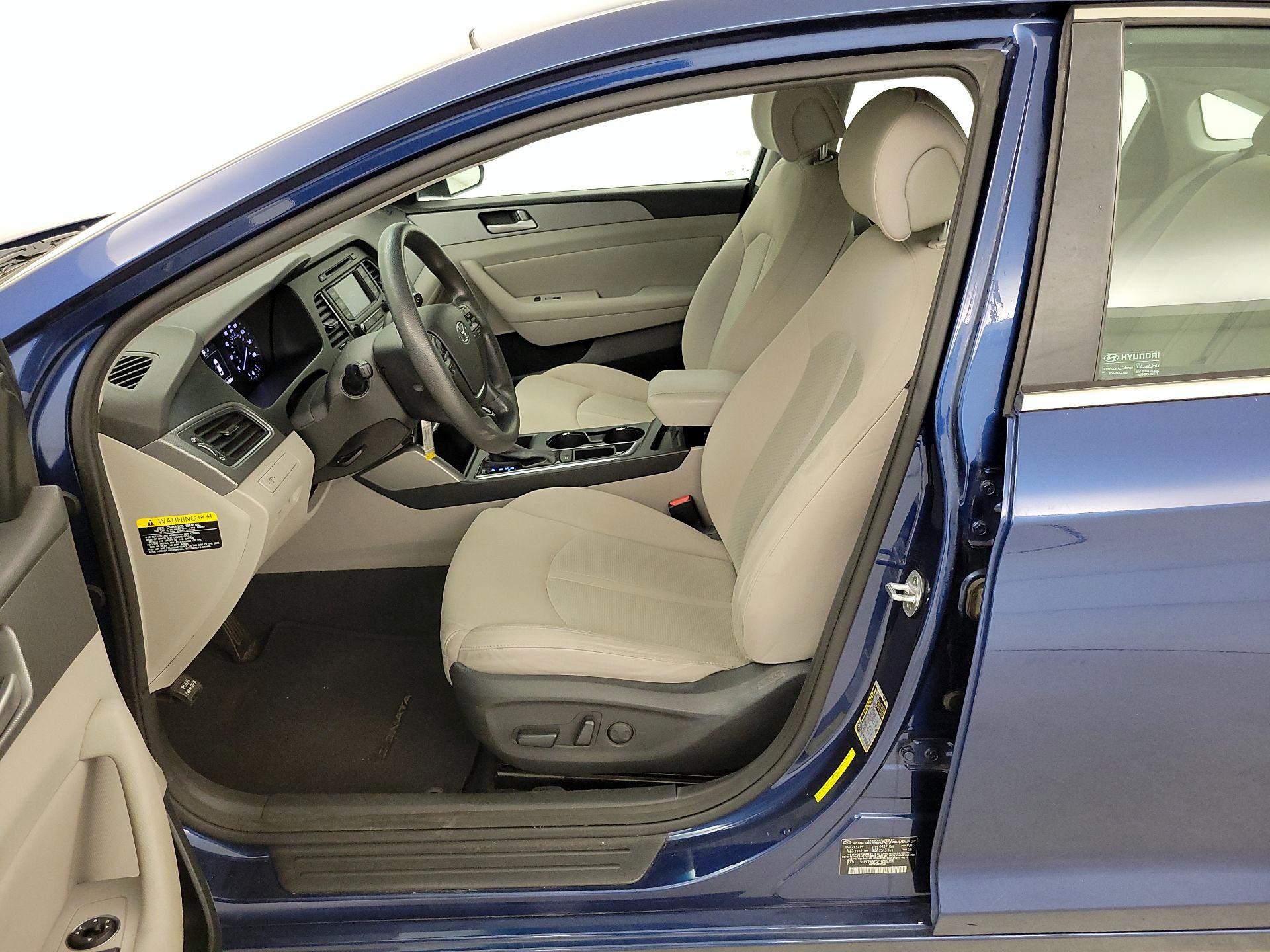 Thumbnail: 2015 Hyundai Sonata - 11