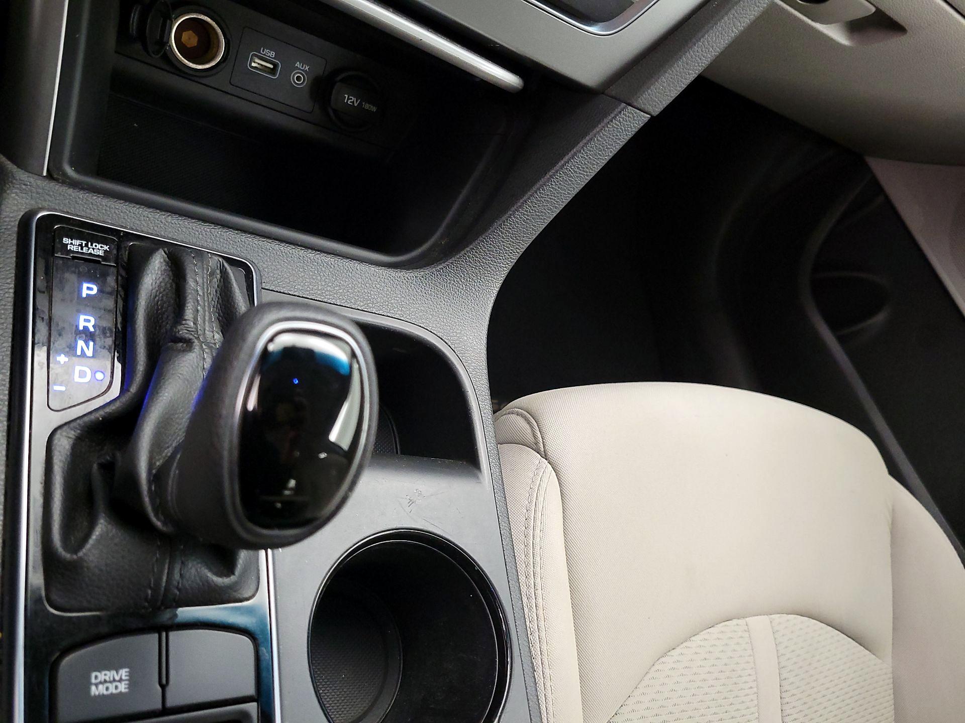 Thumbnail: 2015 Hyundai Sonata - 17