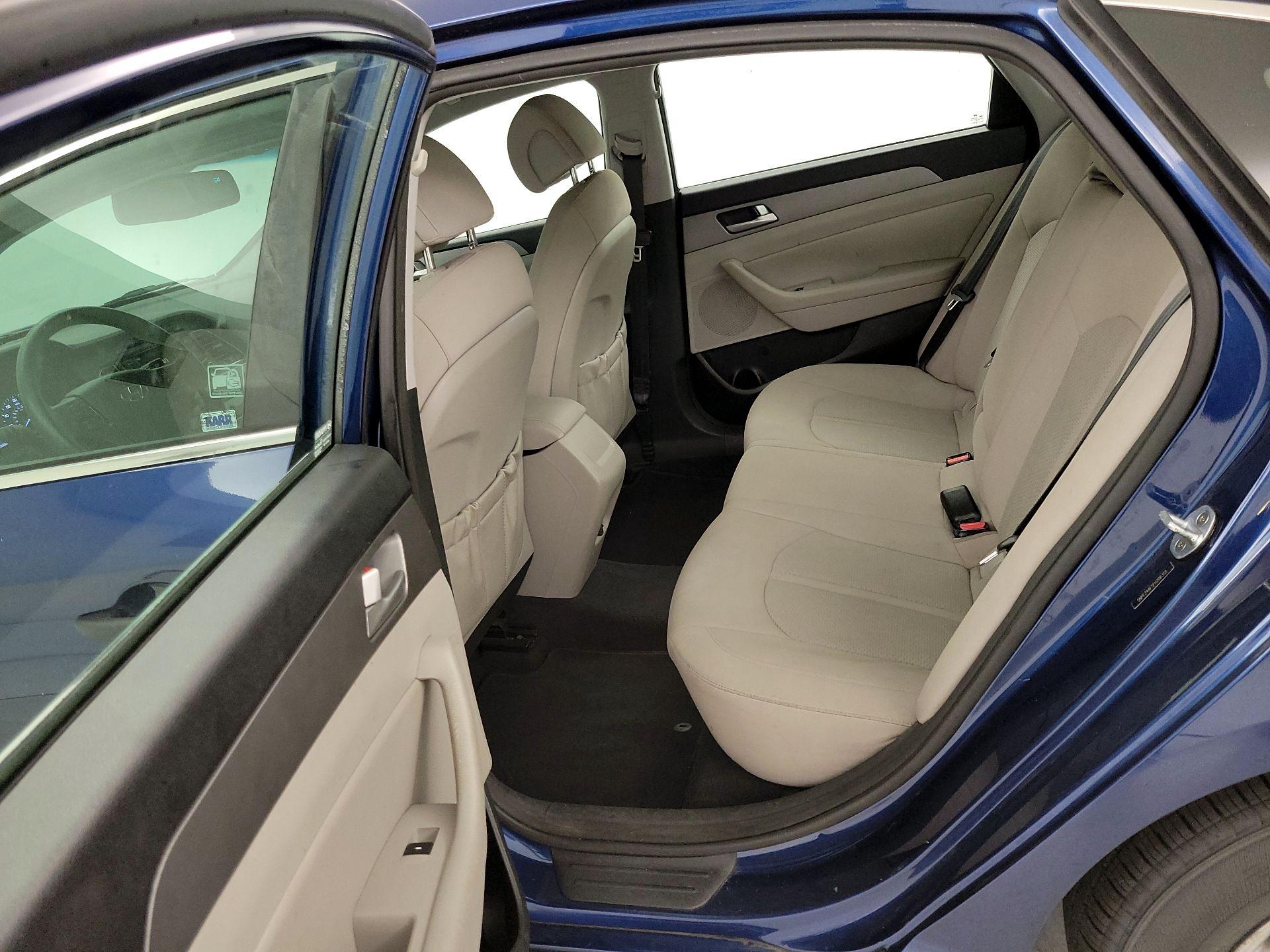 Thumbnail: 2015 Hyundai Sonata - 19