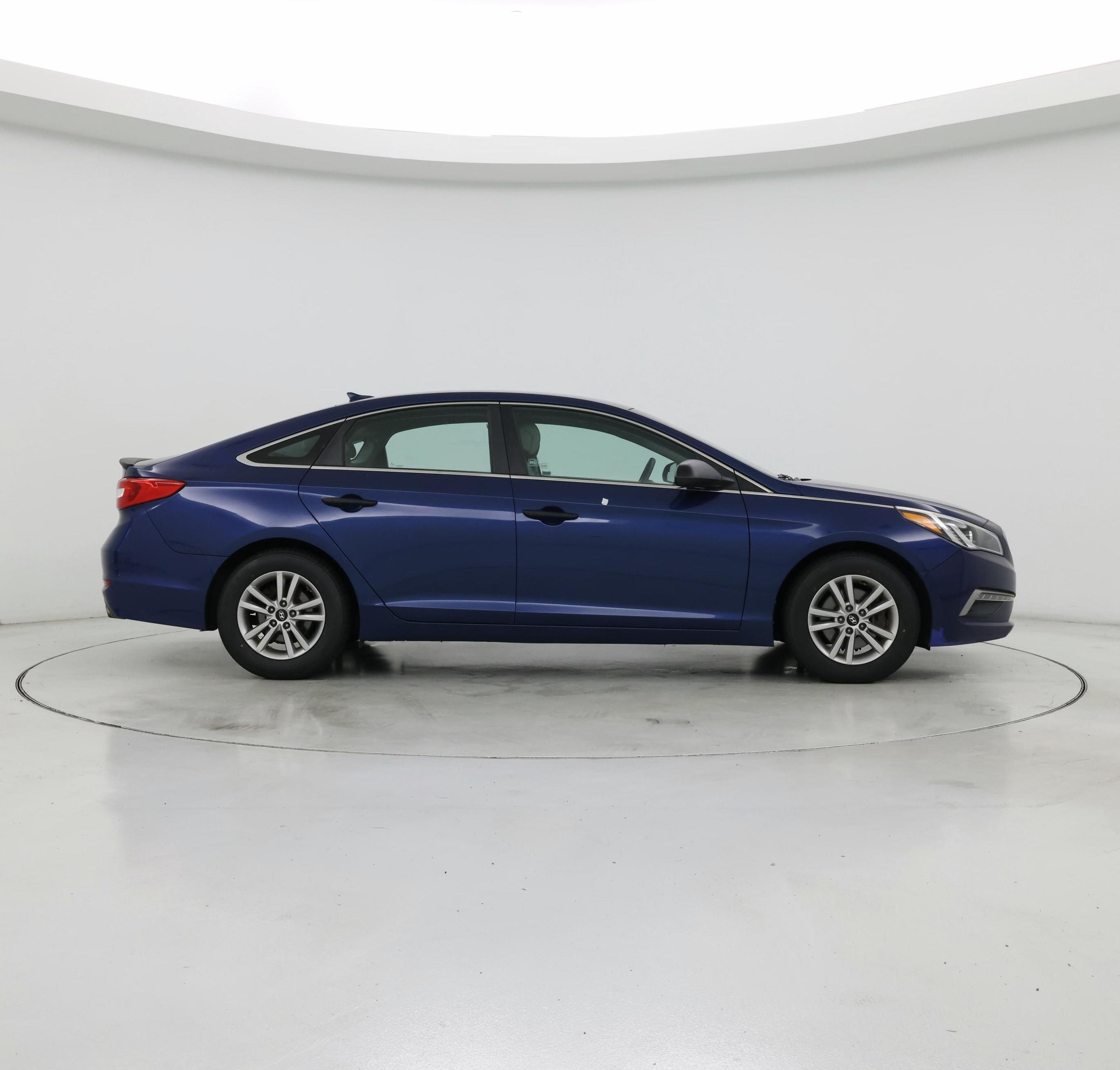 Thumbnail: 2015 Hyundai Sonata - 7