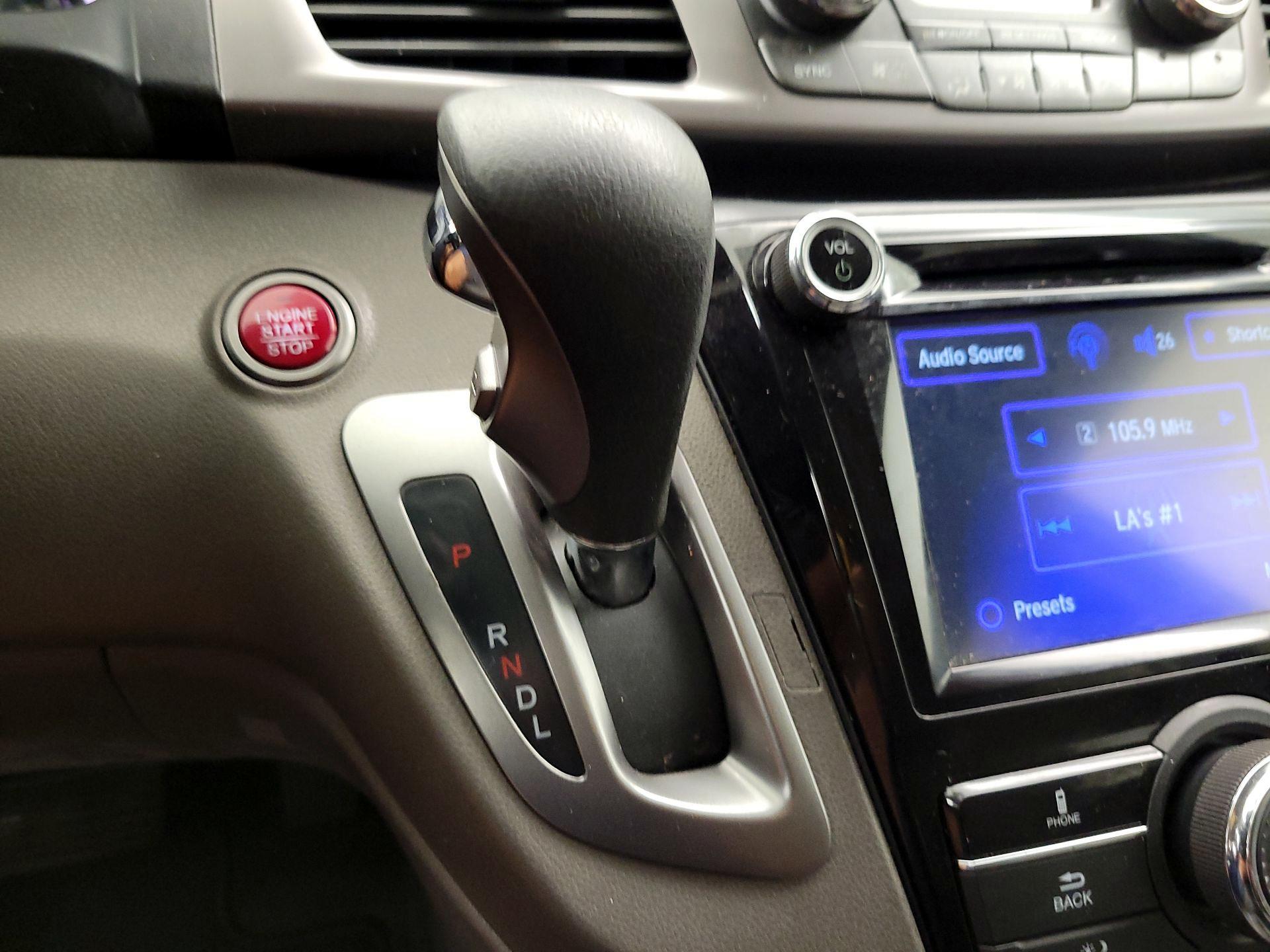 Thumbnail: 2016 Honda Odyssey - 17