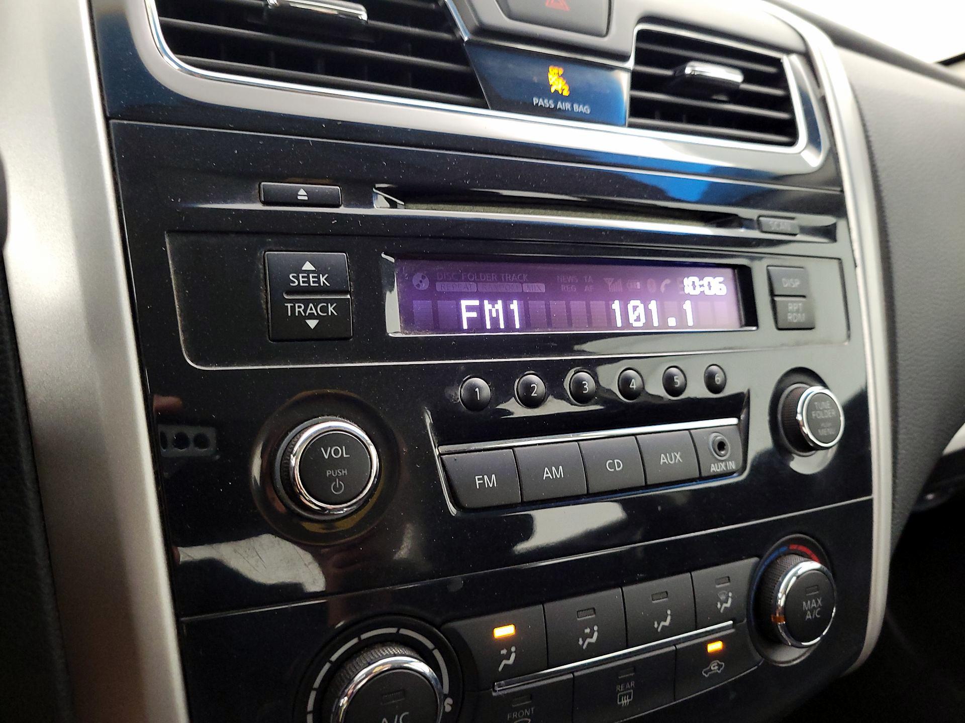 Thumbnail: 2013 Nissan Altima - 14