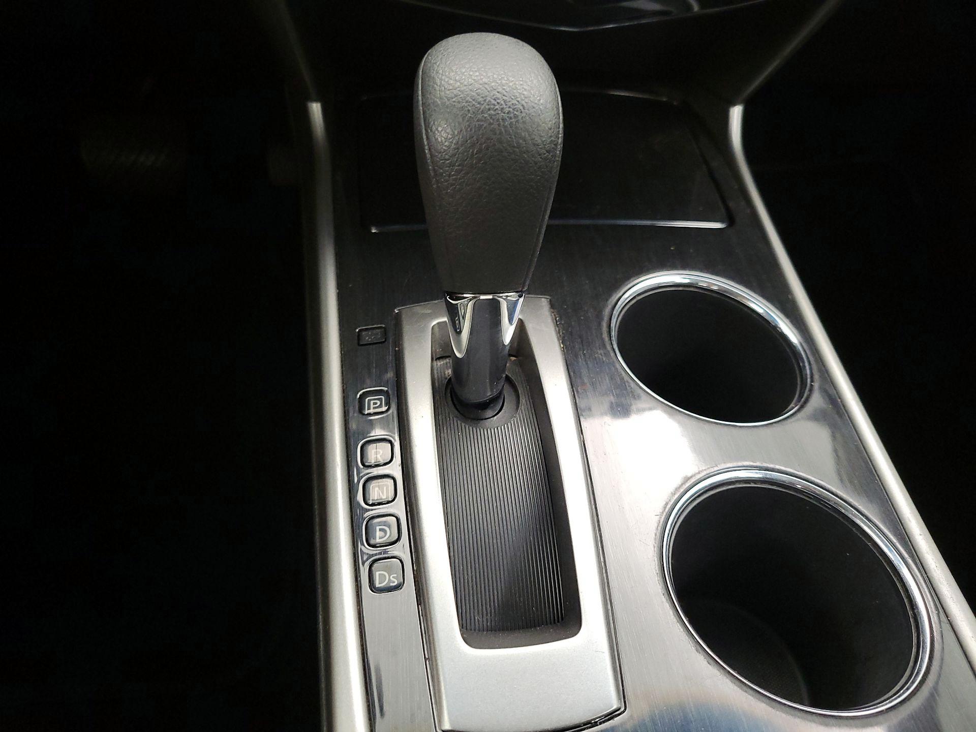 Thumbnail: 2013 Nissan Altima - 16