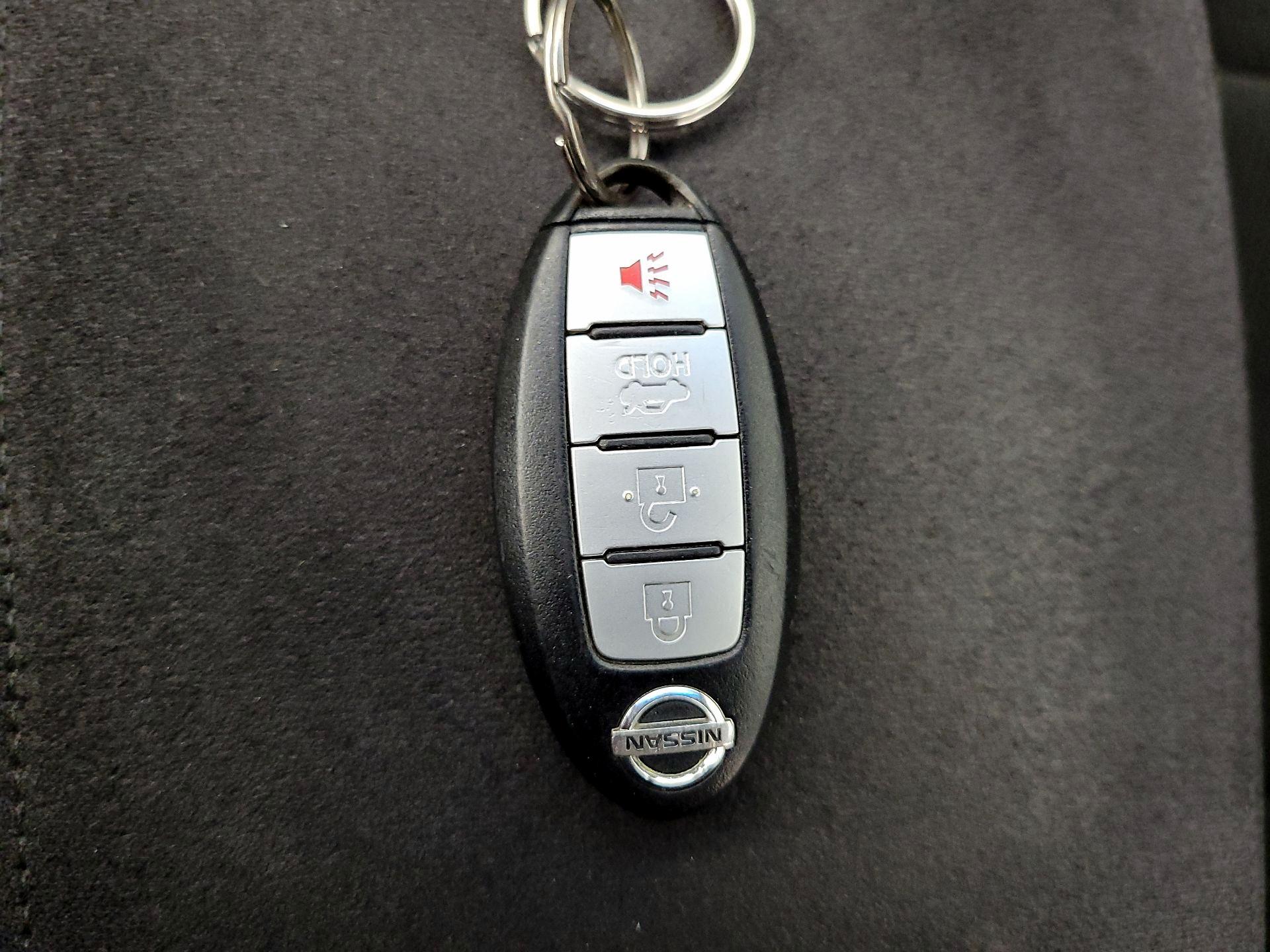 Thumbnail: 2013 Nissan Altima - 20
