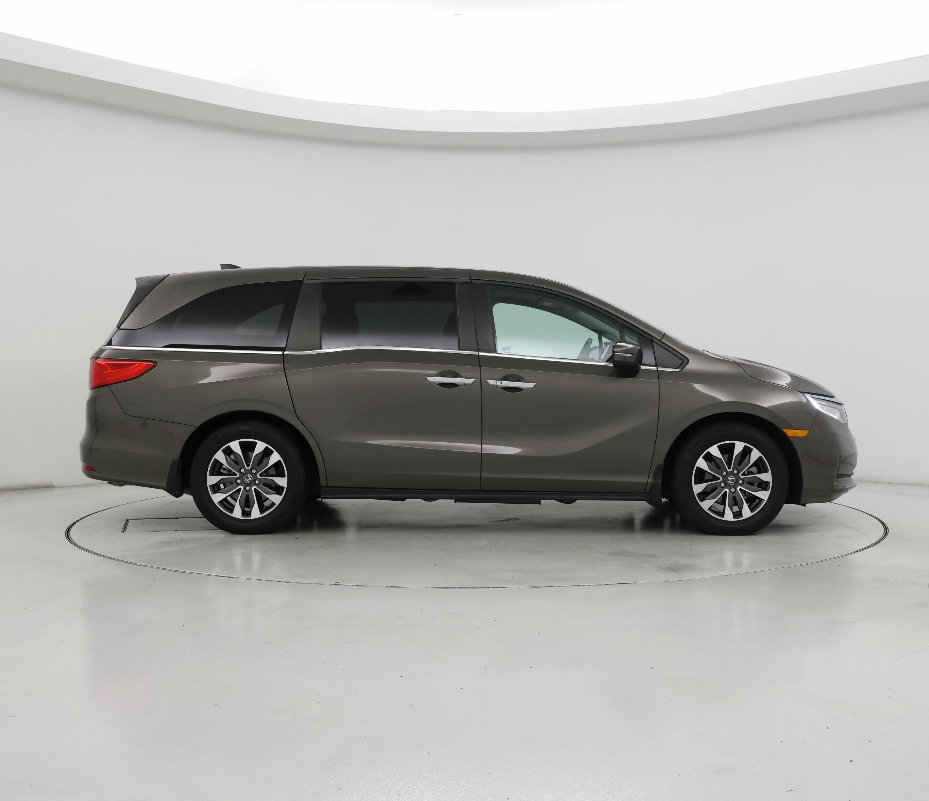 Thumbnail: 2023 Honda Odyssey - 7