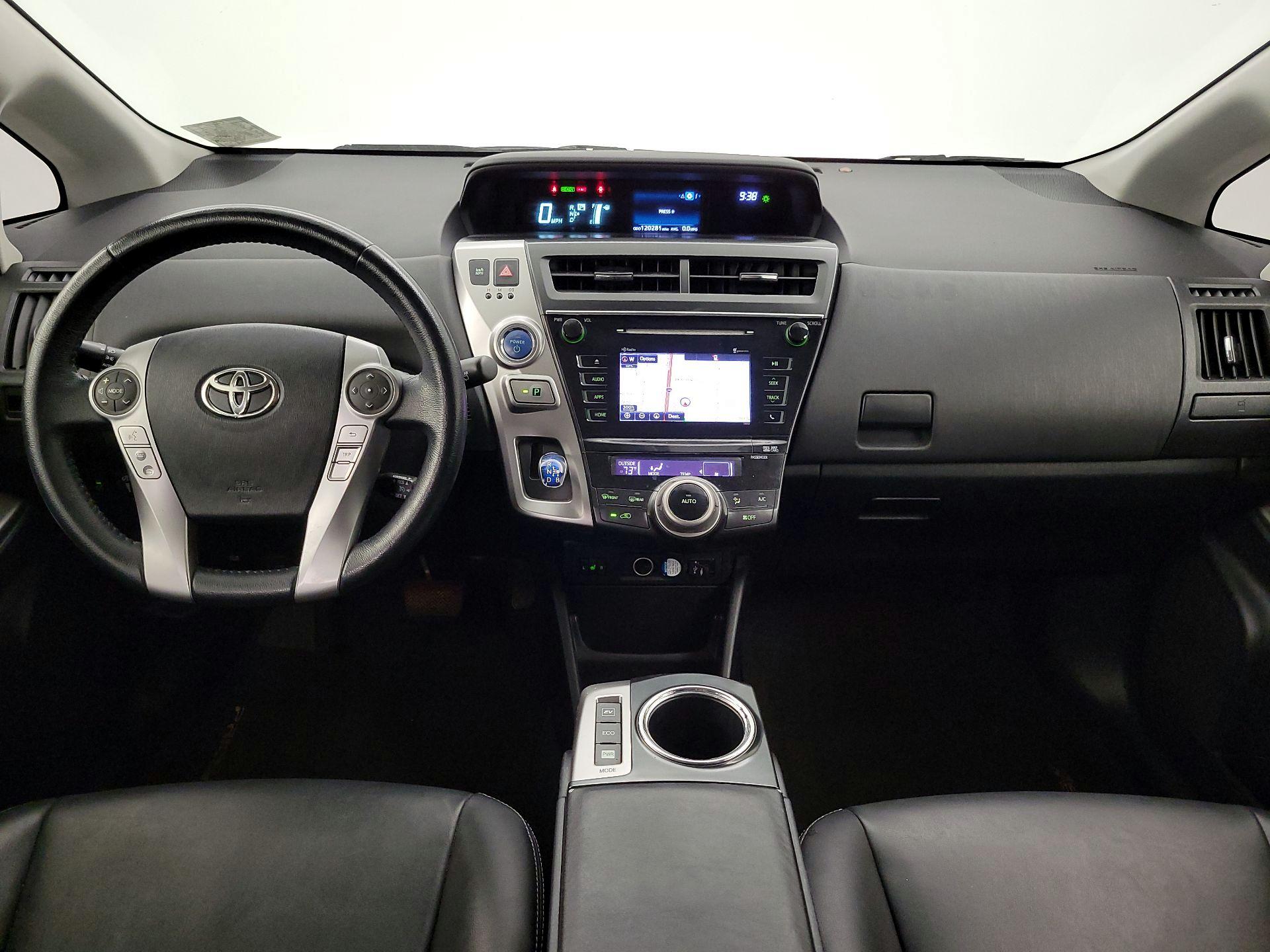 Thumbnail: 2015 Toyota Prius - 9