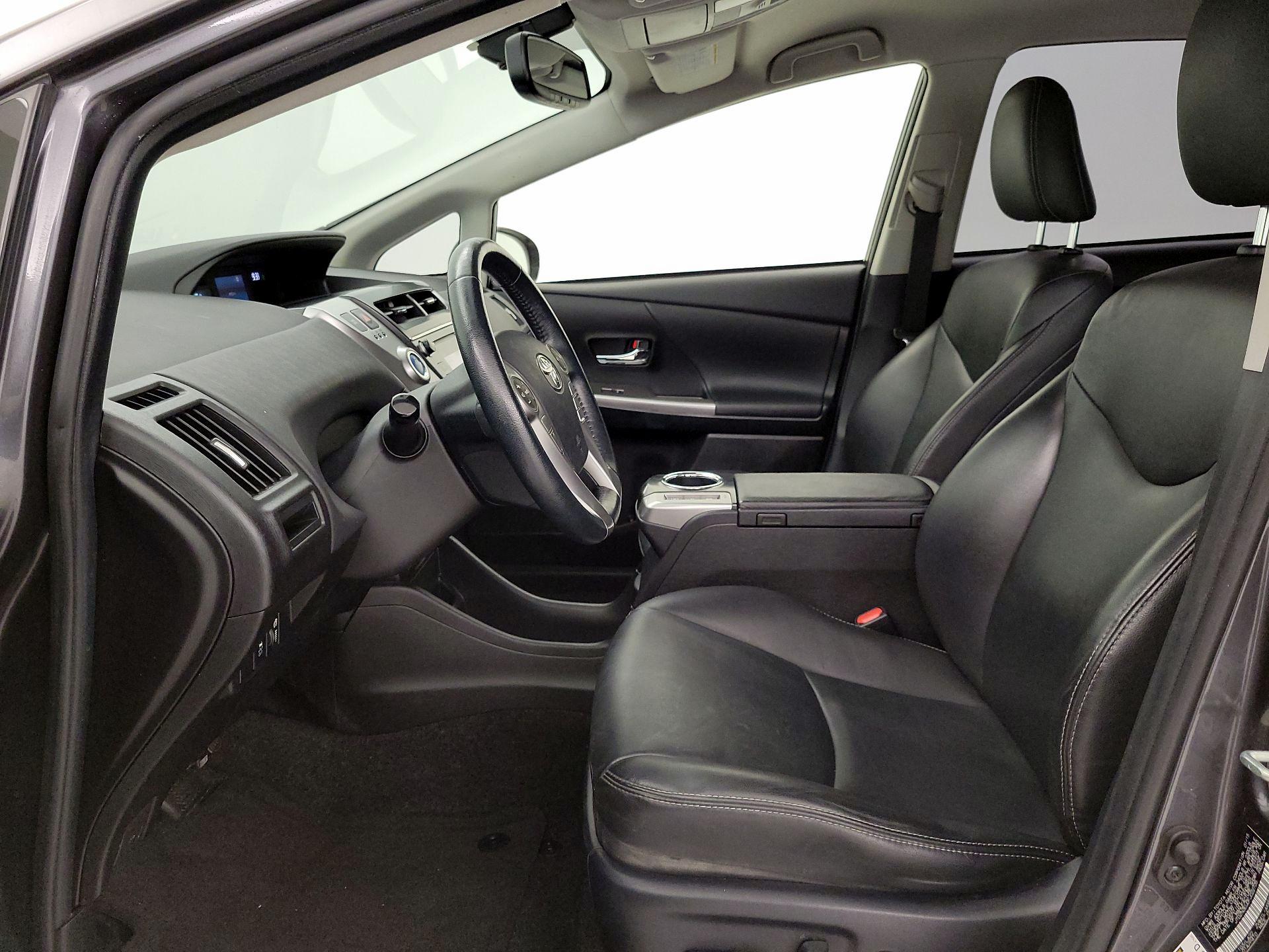 Thumbnail: 2015 Toyota Prius - 11