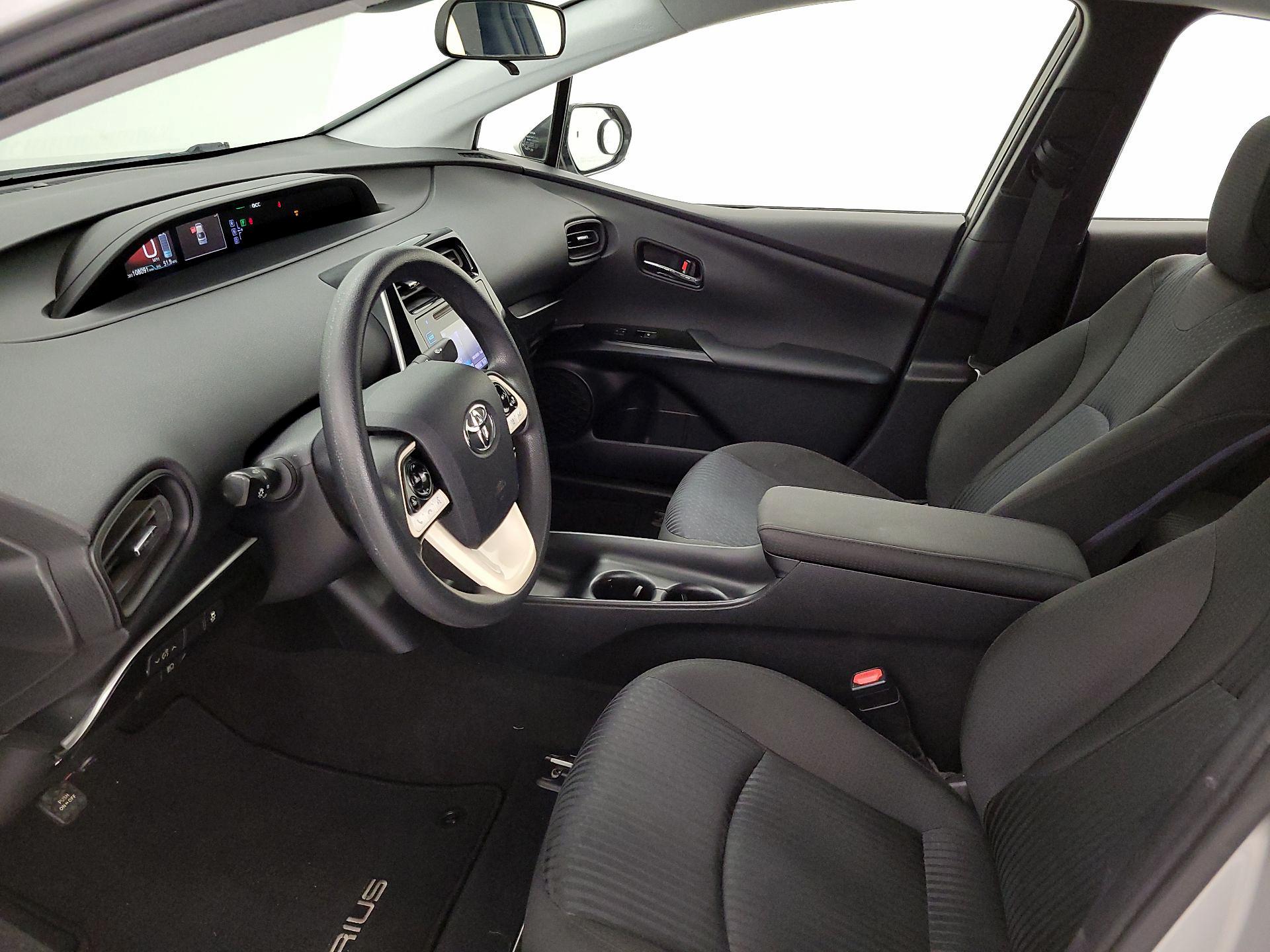 Thumbnail: 2017 Toyota Prius - 11