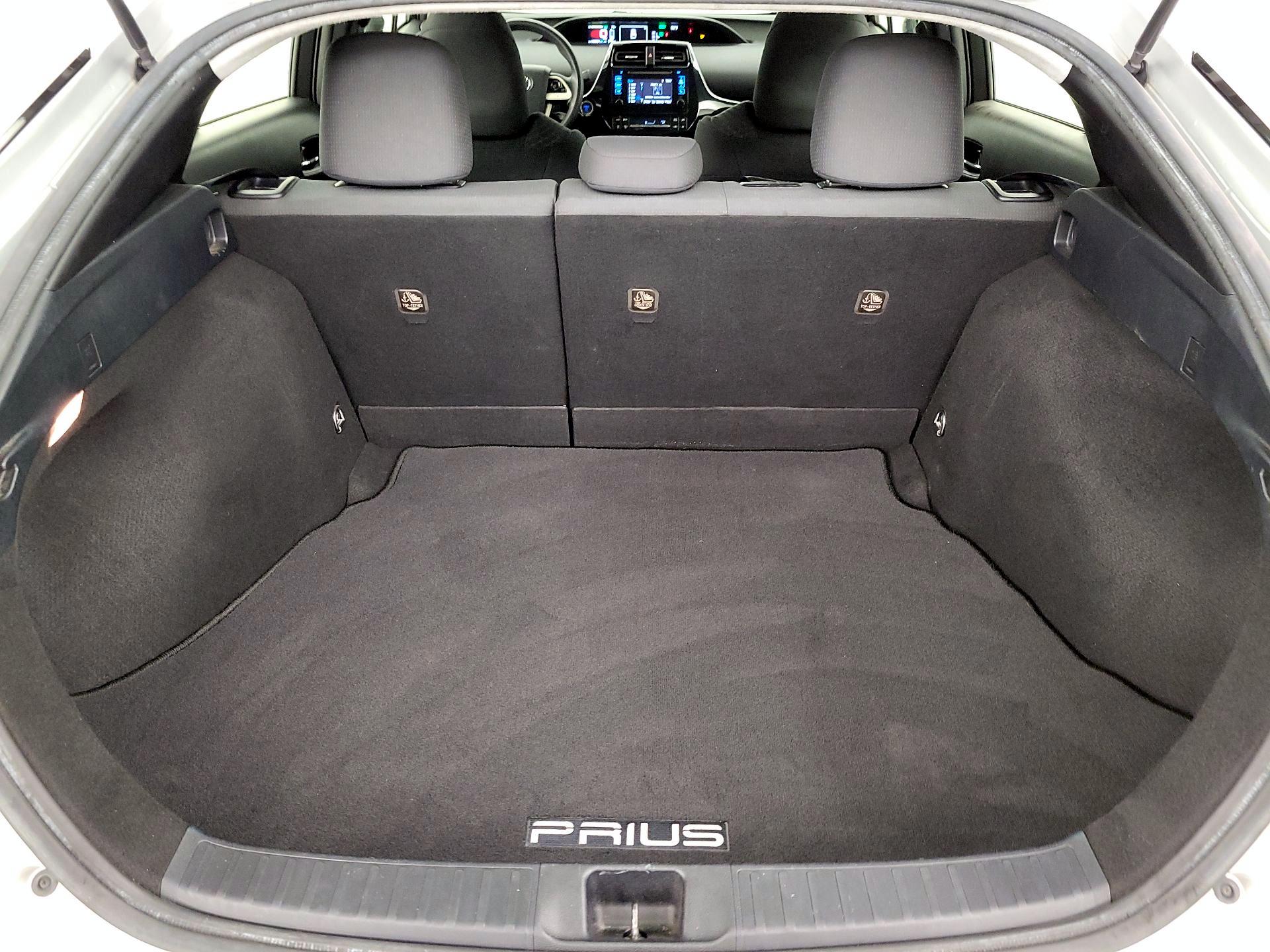Thumbnail: 2017 Toyota Prius - 20