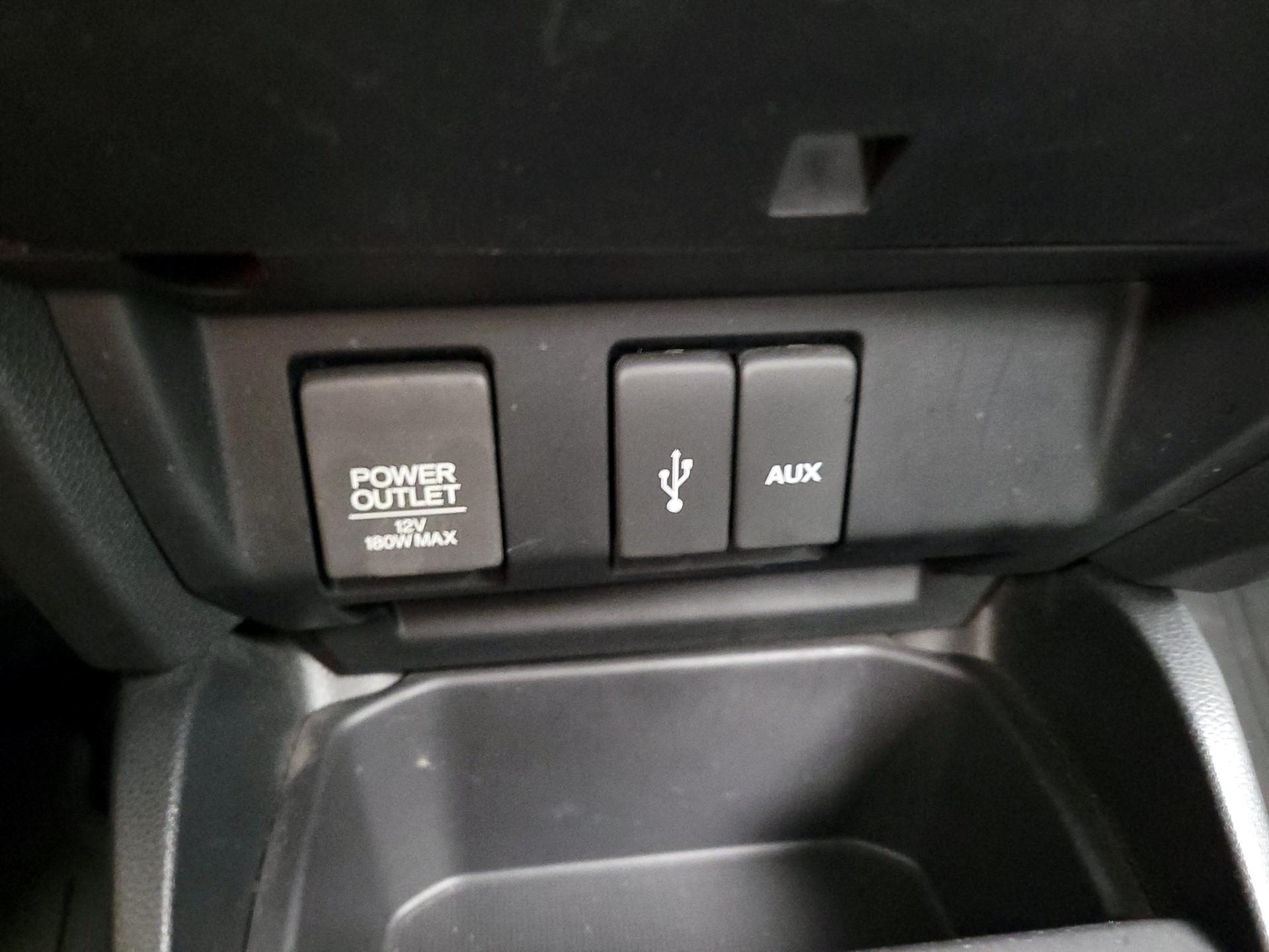 Thumbnail: 2017 Honda Fit - 18