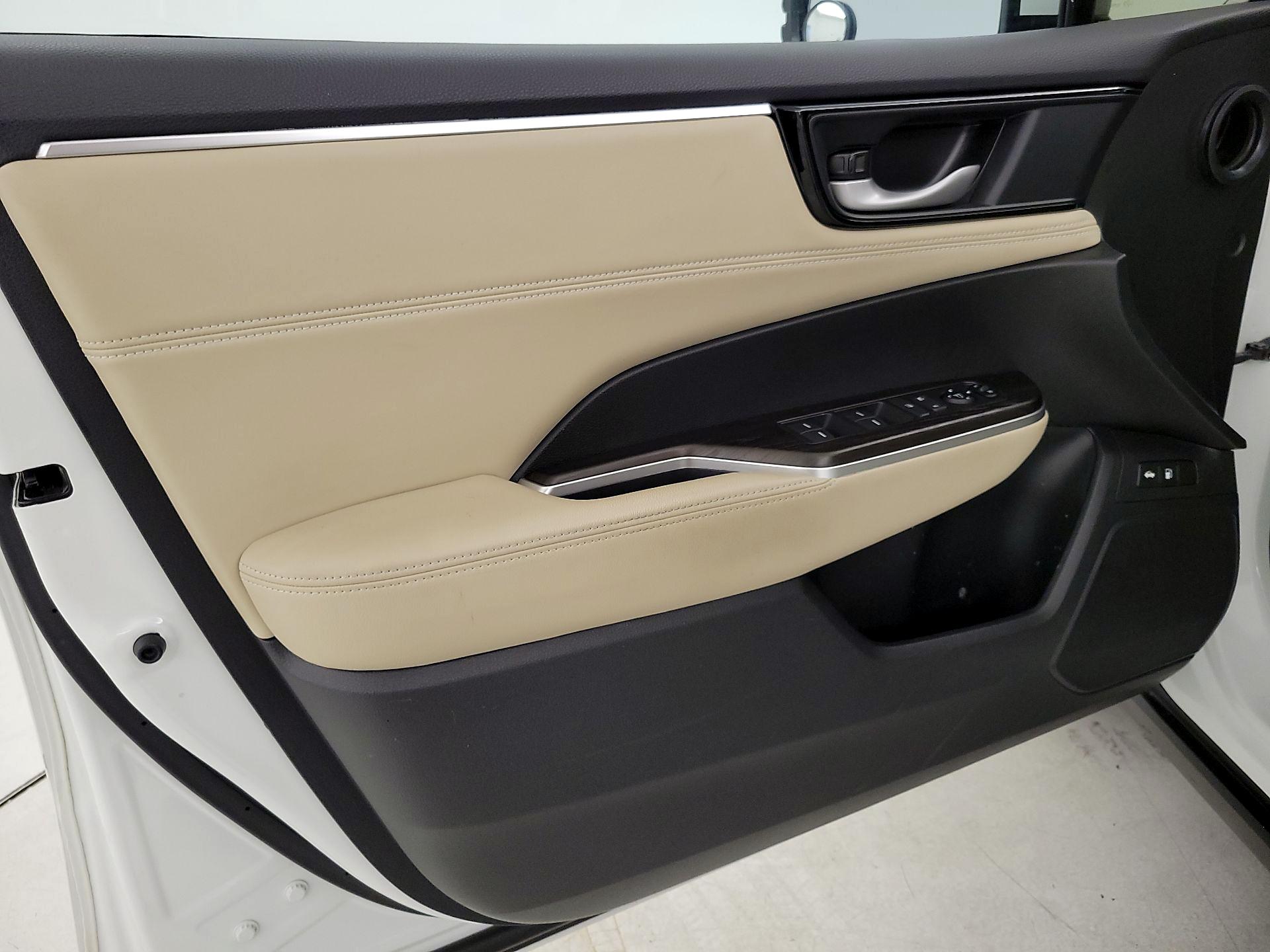 Thumbnail: 2020 Honda Clarity - 12
