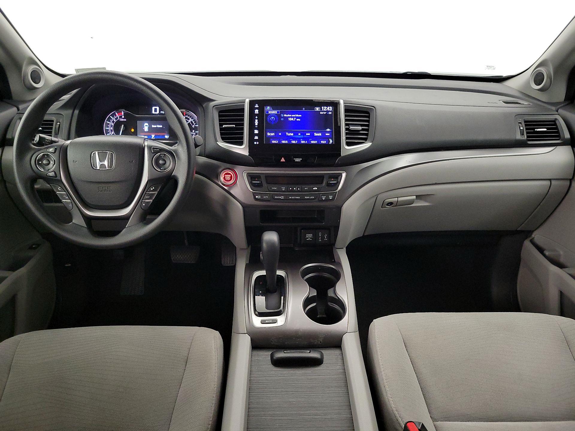 Thumbnail: 2018 Honda Pilot - 9
