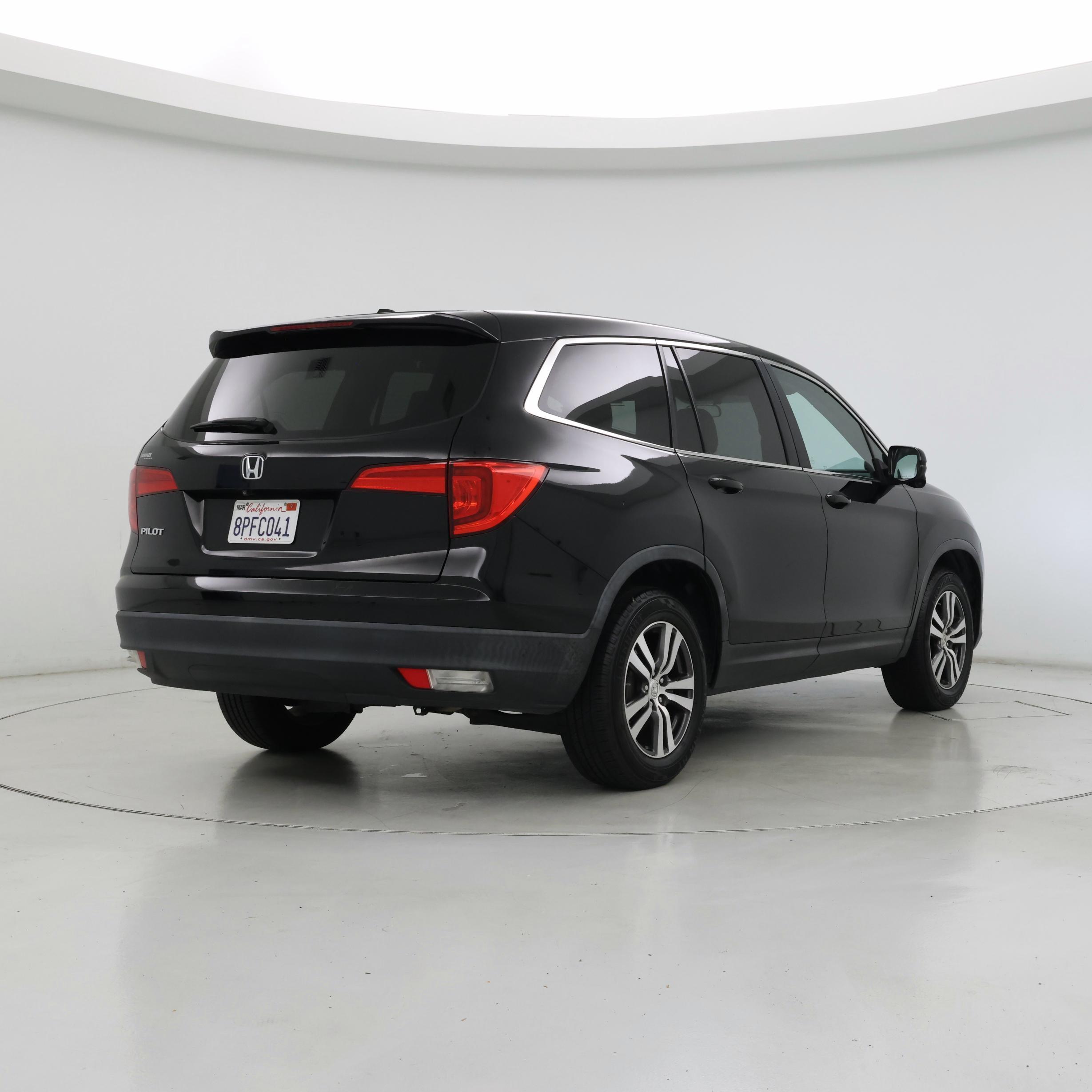 Thumbnail: 2018 Honda Pilot - 8