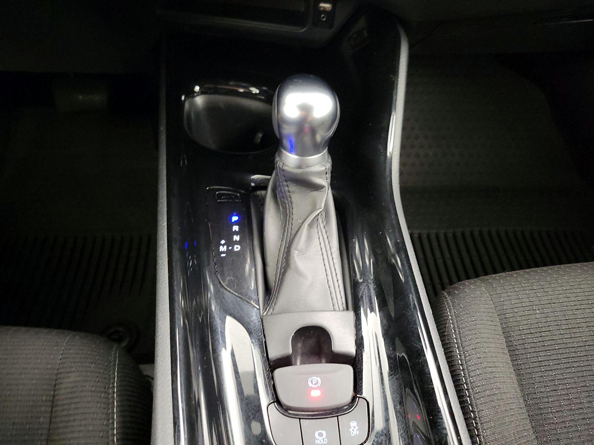 Thumbnail: 2019 Toyota C-HR - 17