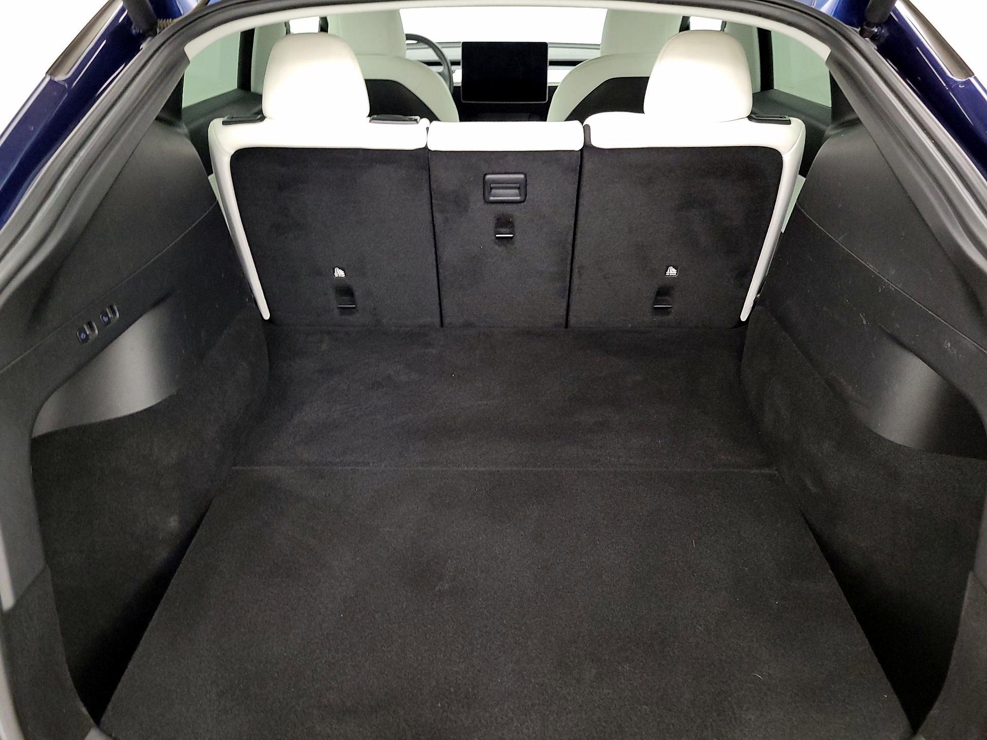 Thumbnail: 2021 Tesla Model Y - 19