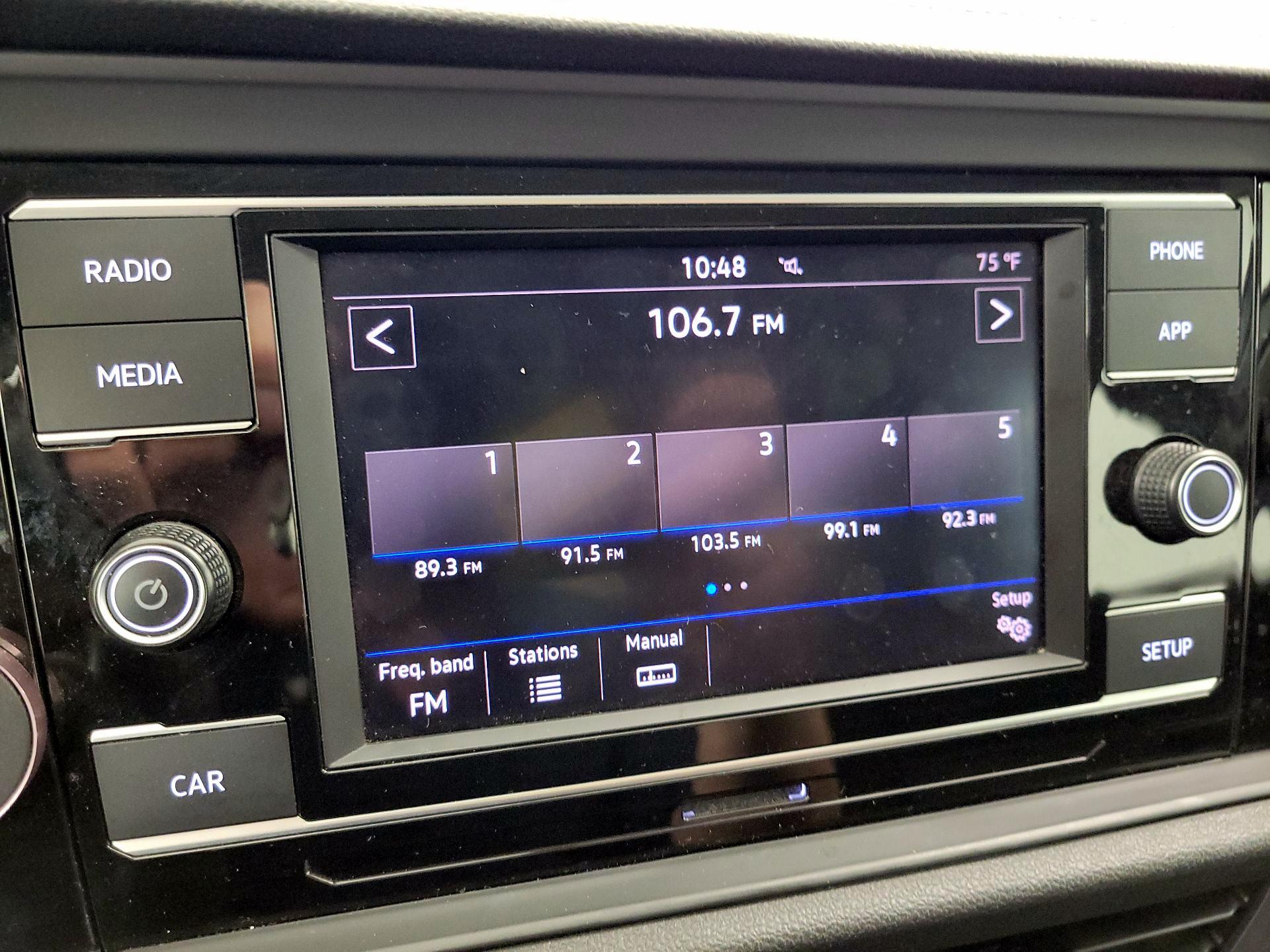 Thumbnail: 2019 Volkswagen Jetta - 15