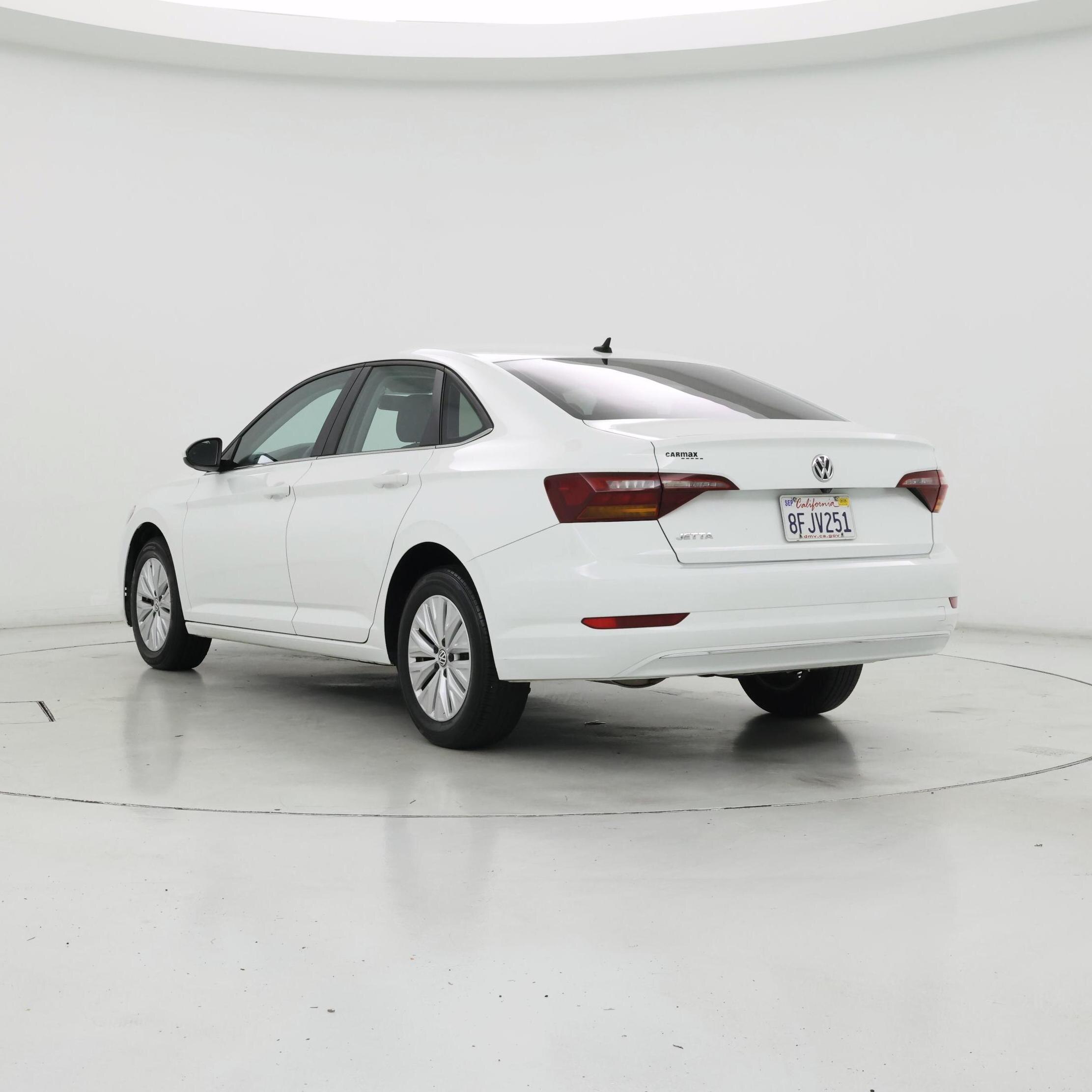 Thumbnail: 2019 Volkswagen Jetta - 2