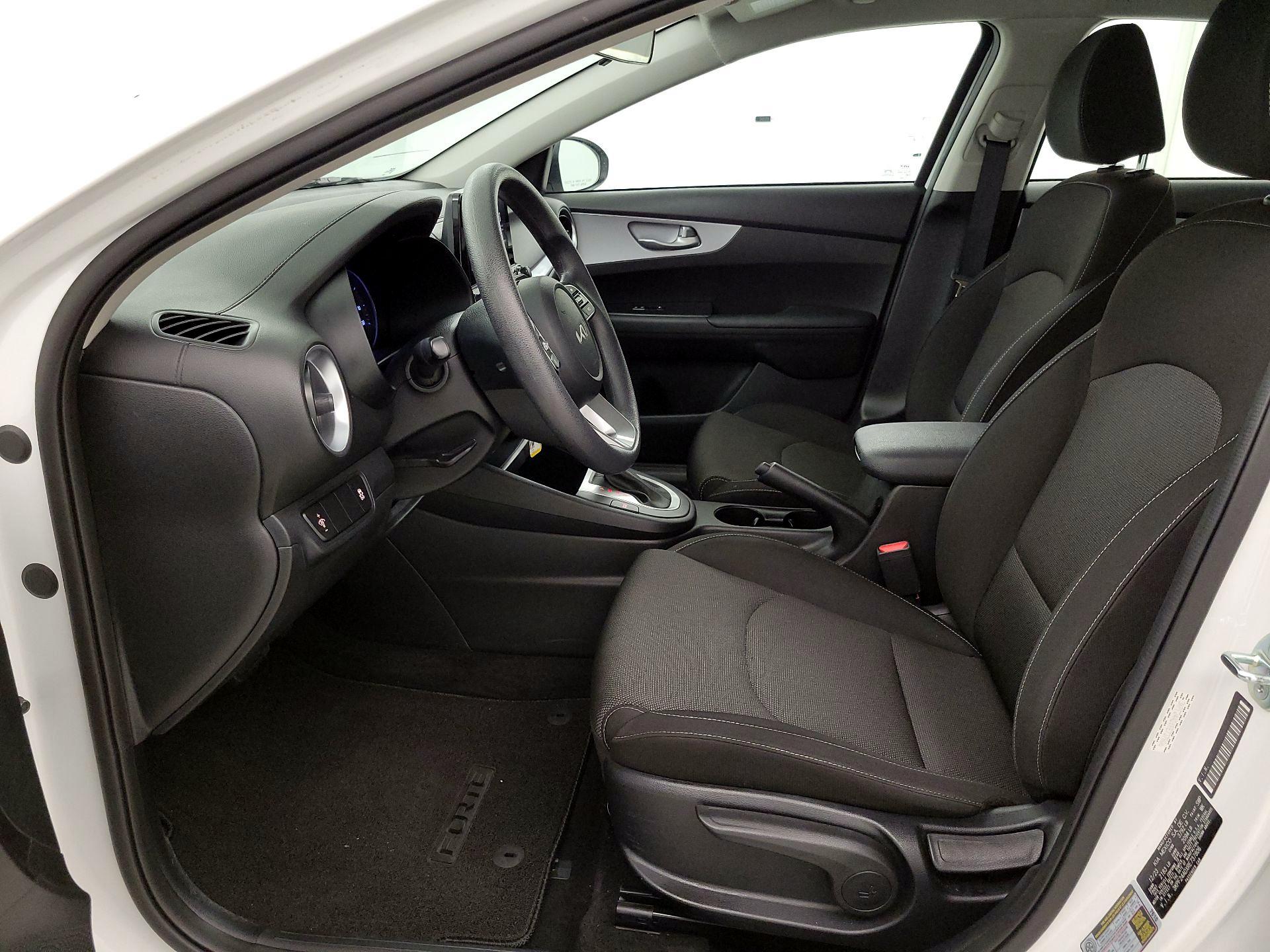 Thumbnail: 2024 Kia Forte - 11