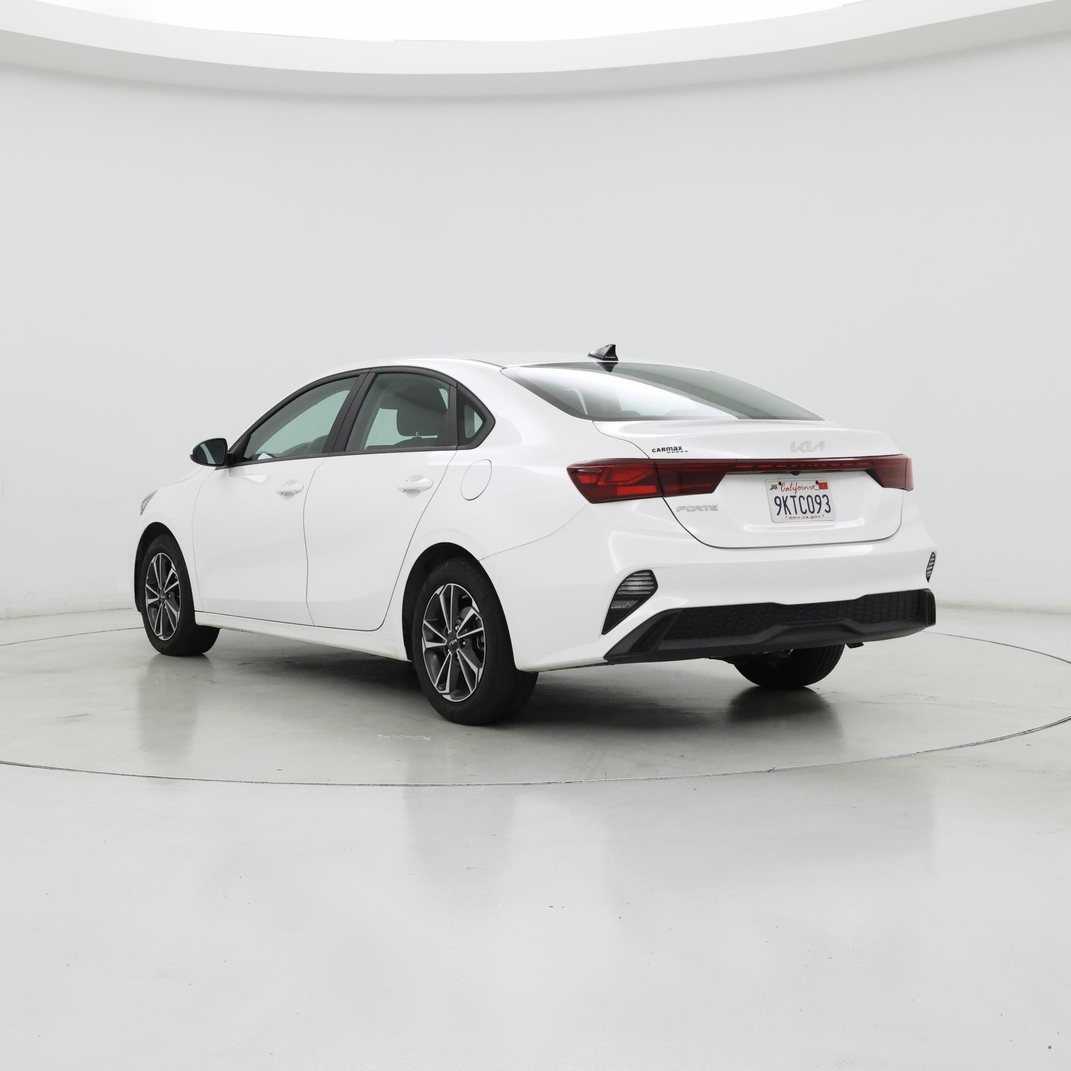 Thumbnail: 2024 Kia Forte - 2