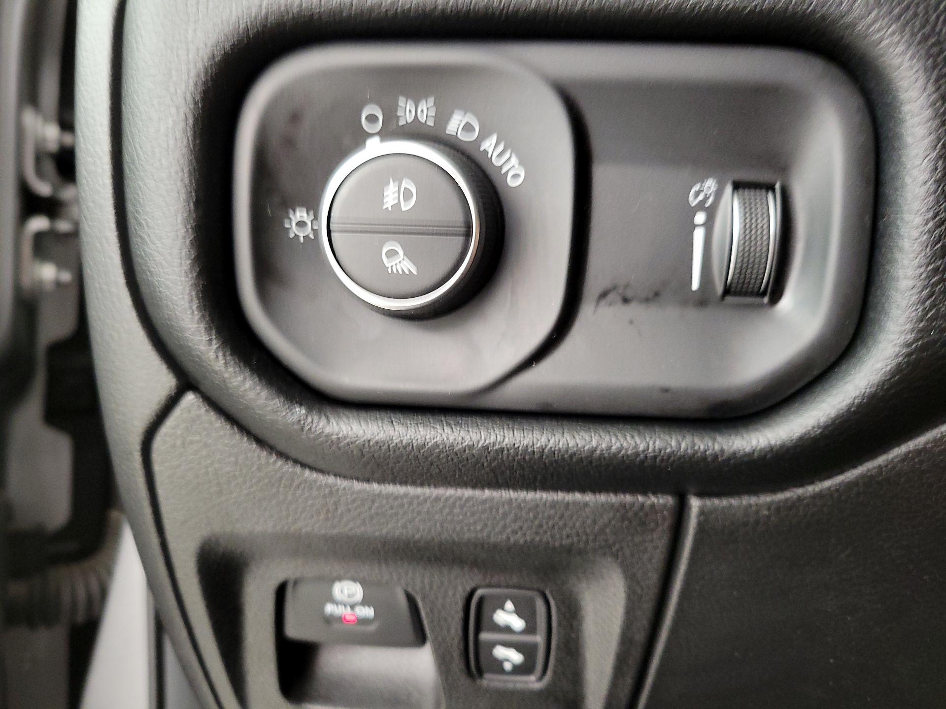 Thumbnail: 2020 RAM 1500 - 13