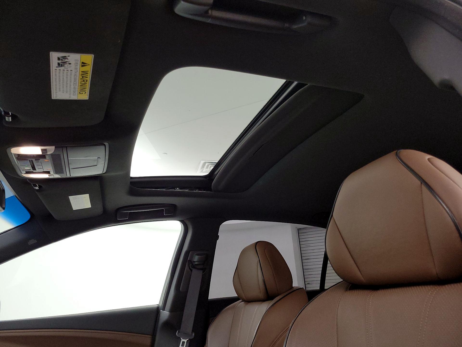 Thumbnail: 2020 Acura RLX - 19