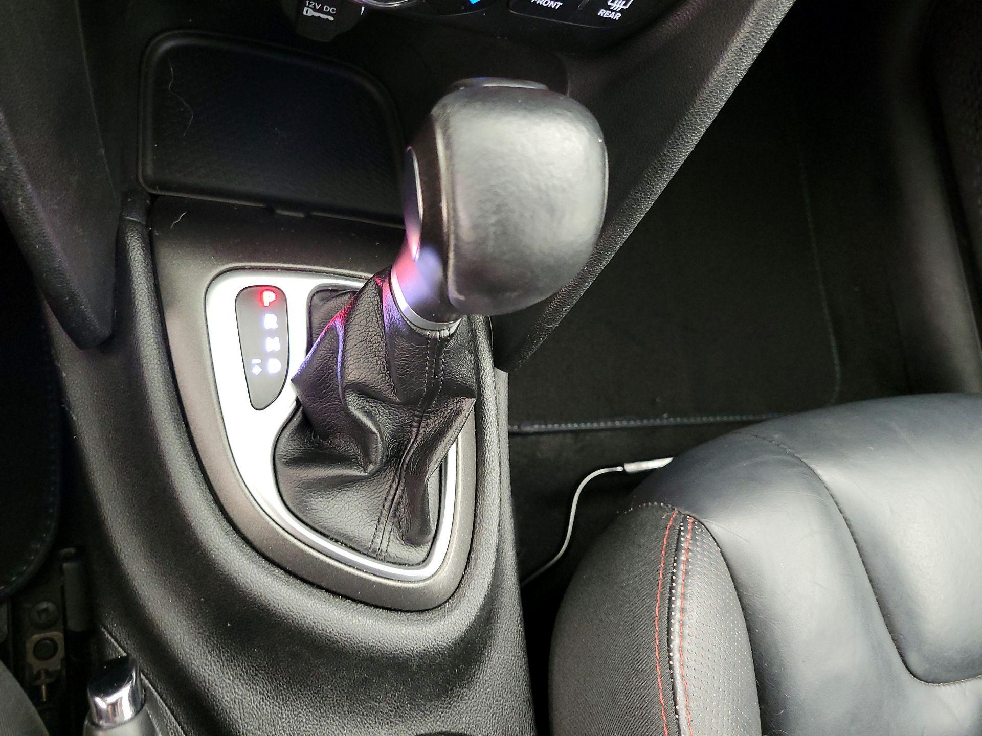Thumbnail: 2016 Dodge Dart - 18