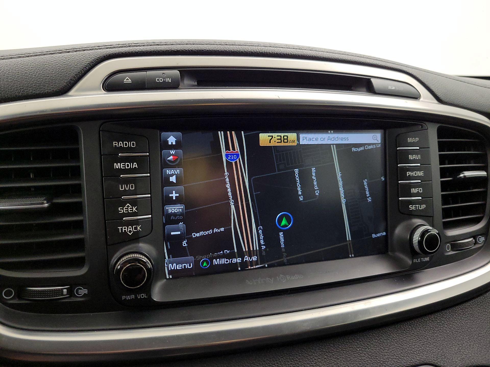 Thumbnail: 2017 Kia Sorento - 14