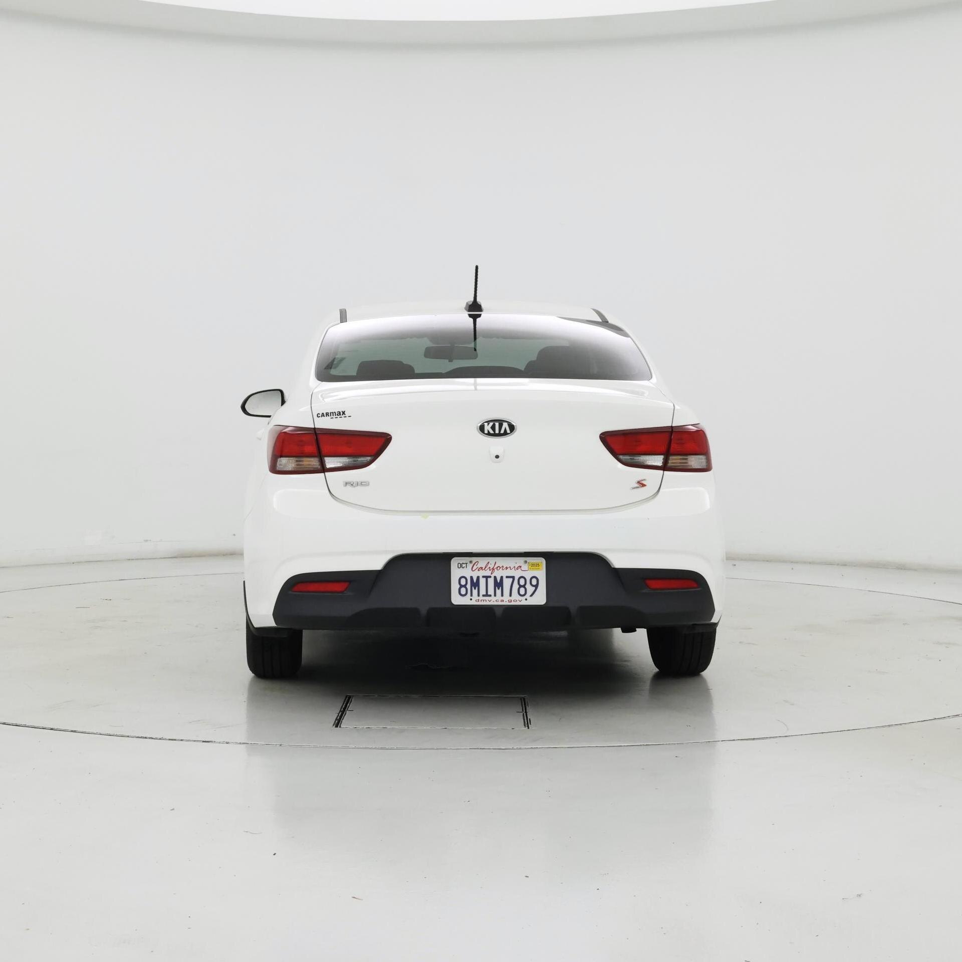 Thumbnail: 2019 Kia Rio - 6