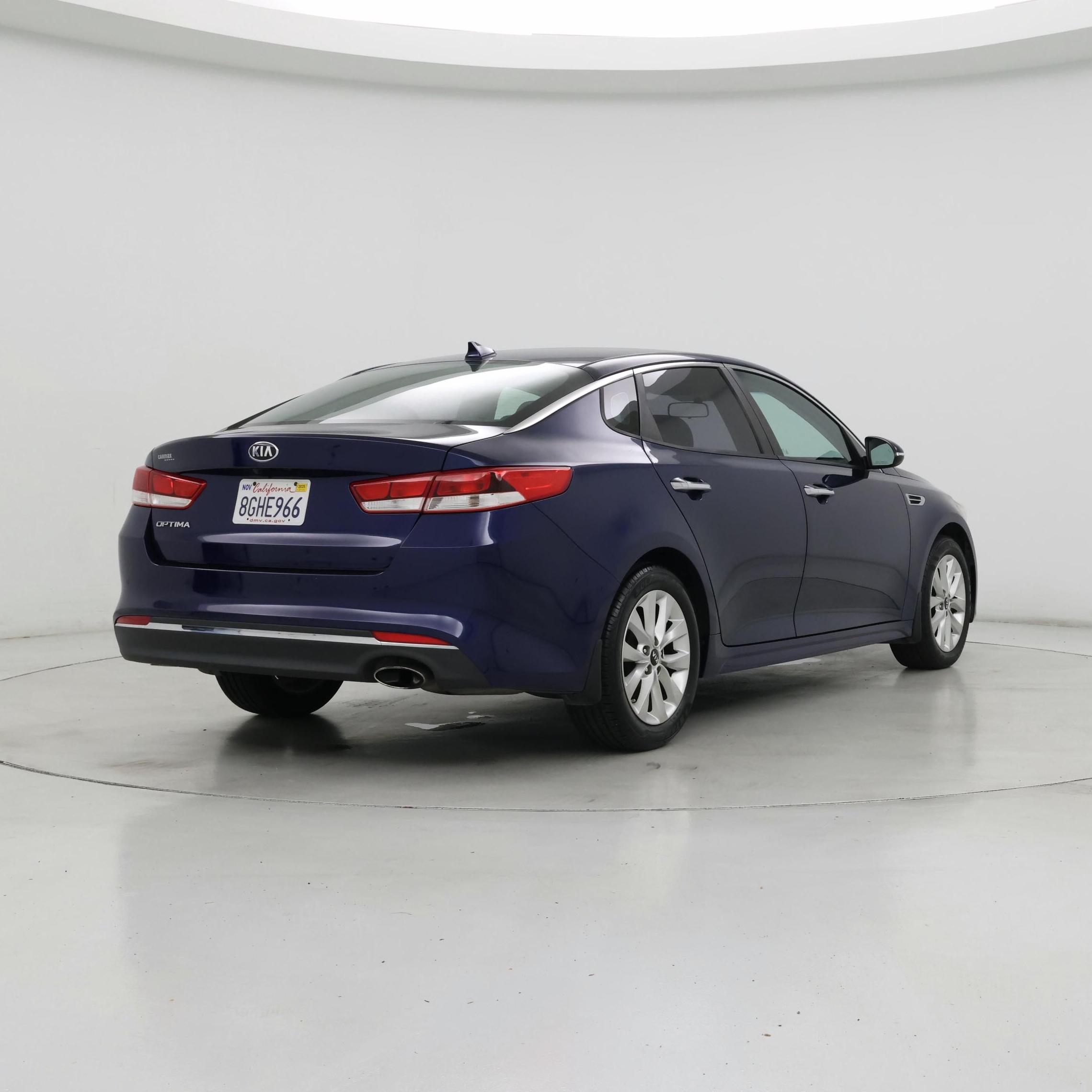 Thumbnail: 2018 Kia Optima - 8