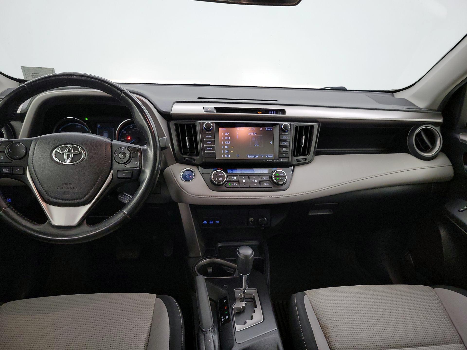 Thumbnail: 2018 Toyota RAV4 - 9