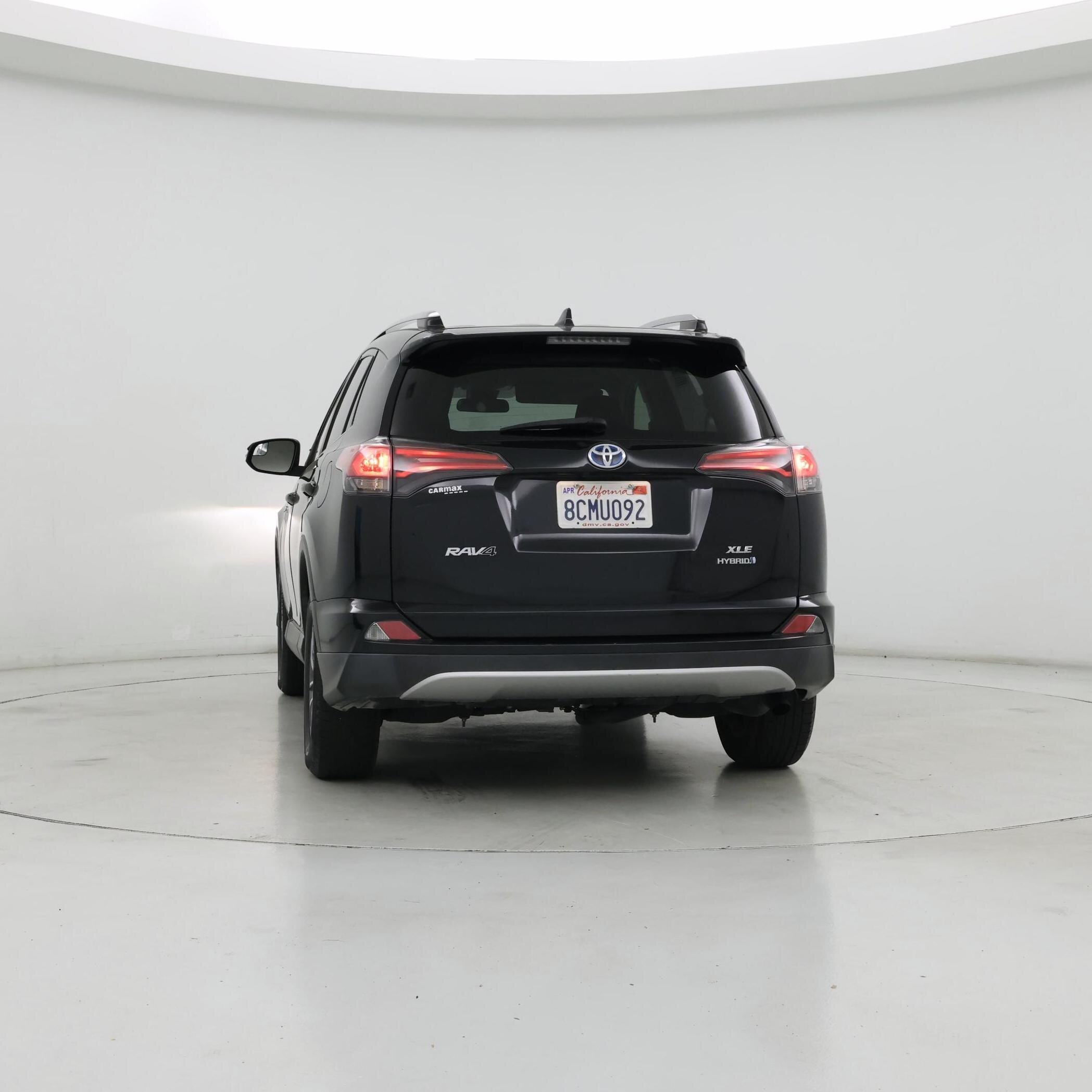 Thumbnail: 2018 Toyota RAV4 - 6