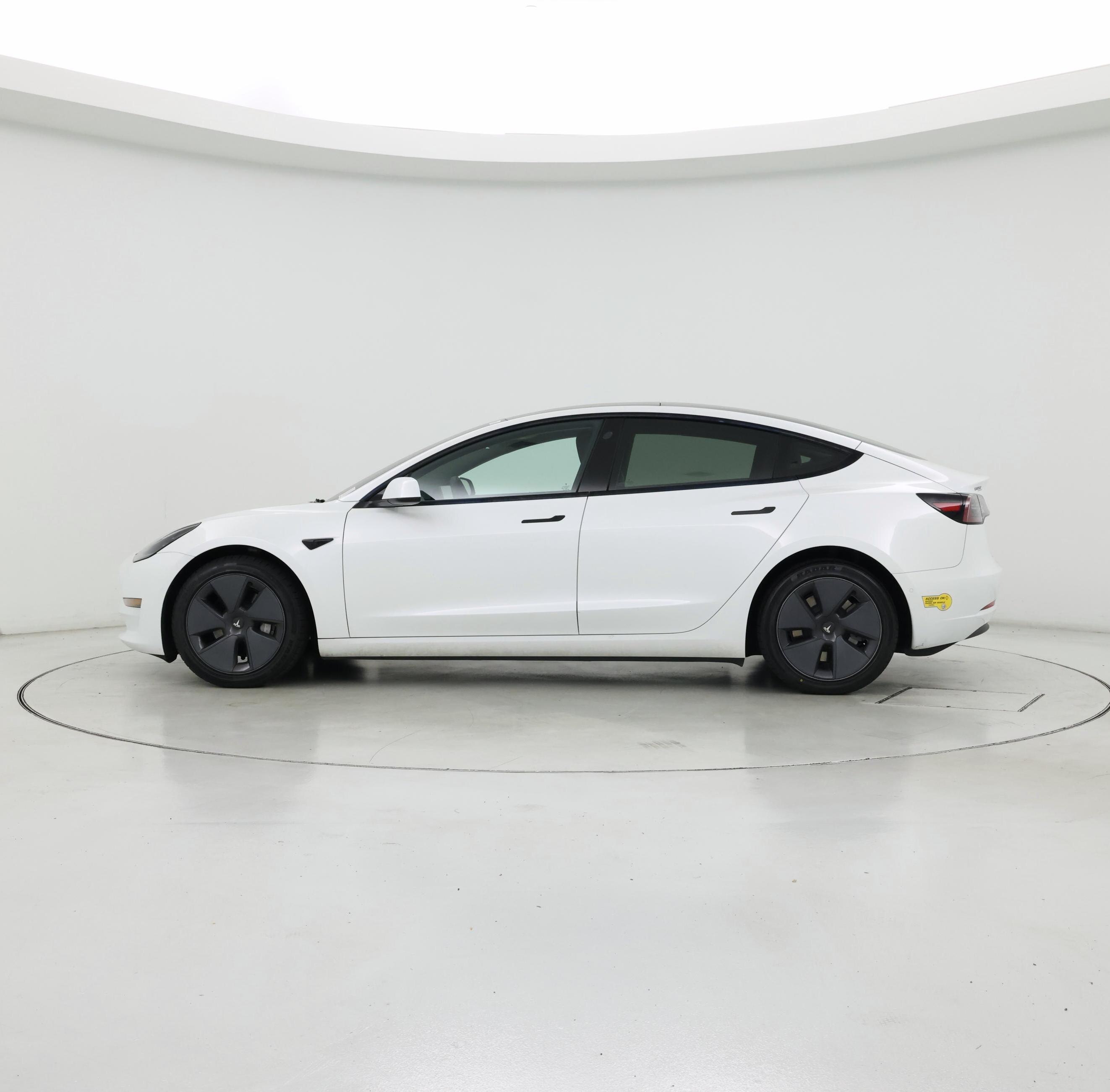 Thumbnail: 2022 Tesla Model 3 - 3