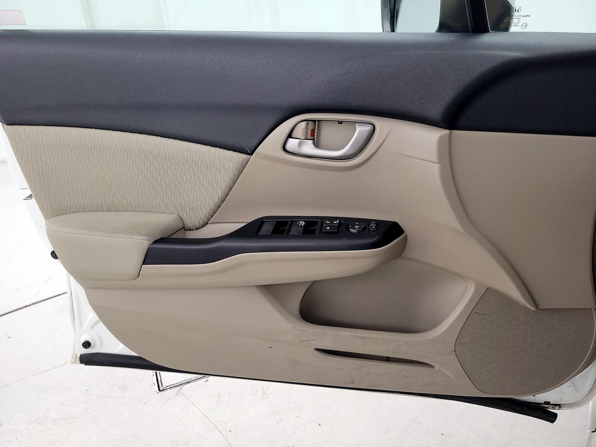 Thumbnail: 2015 Honda Civic - 12