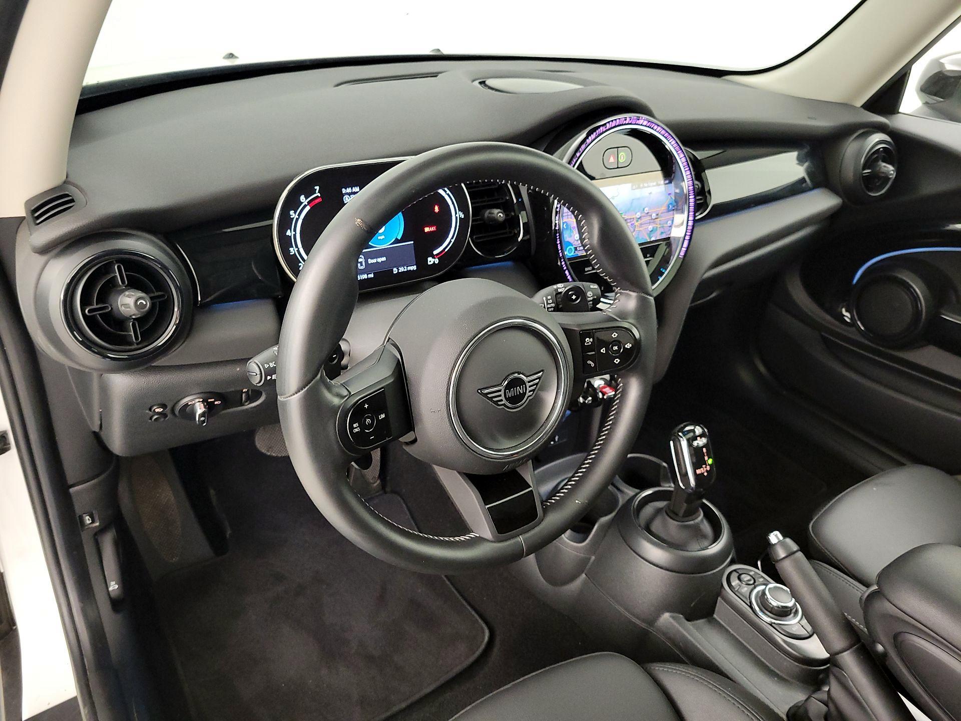 Thumbnail: 2024 MINI Cooper Hardtop - 9