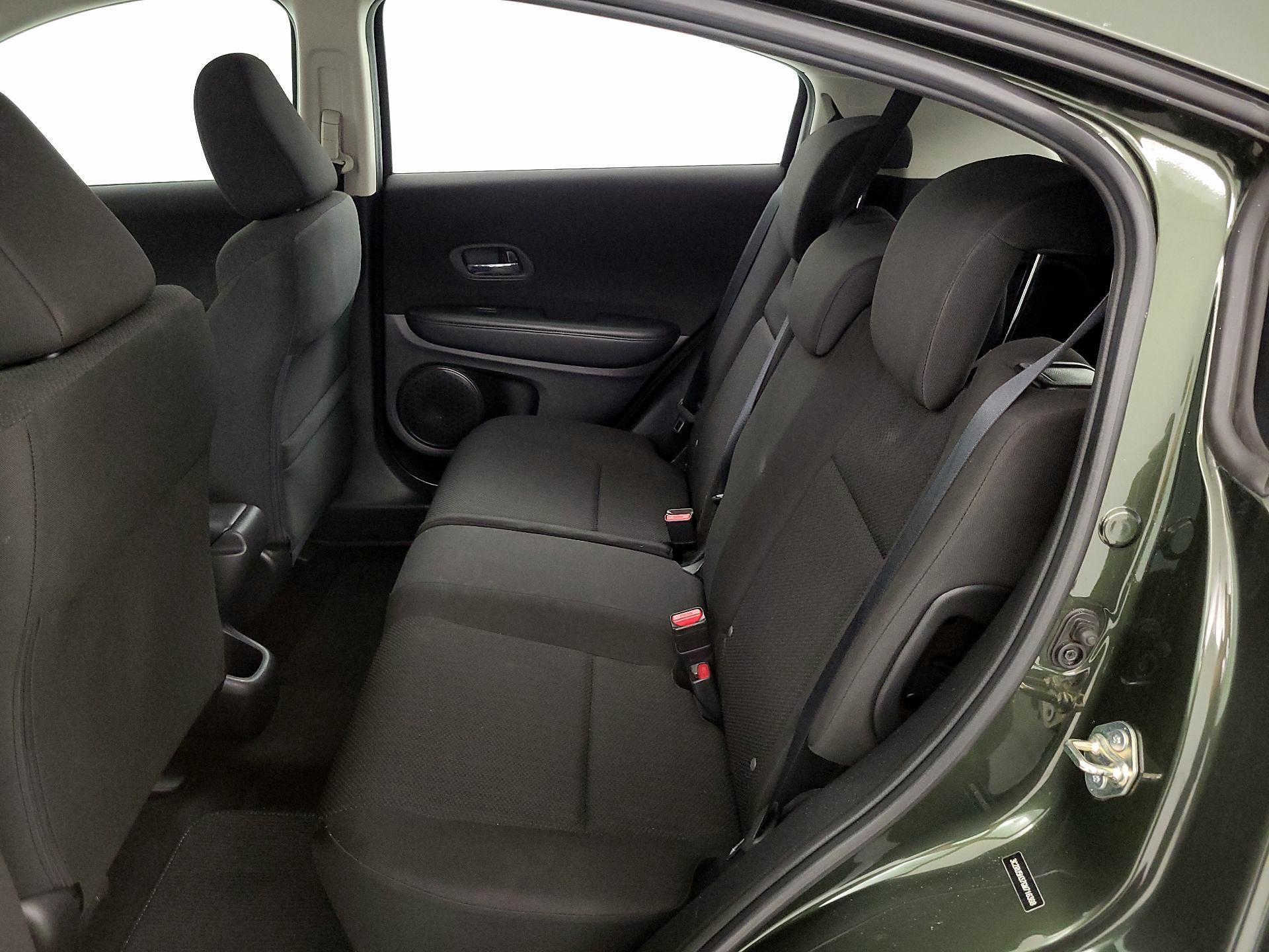 Thumbnail: 2016 Honda HR-V - 19