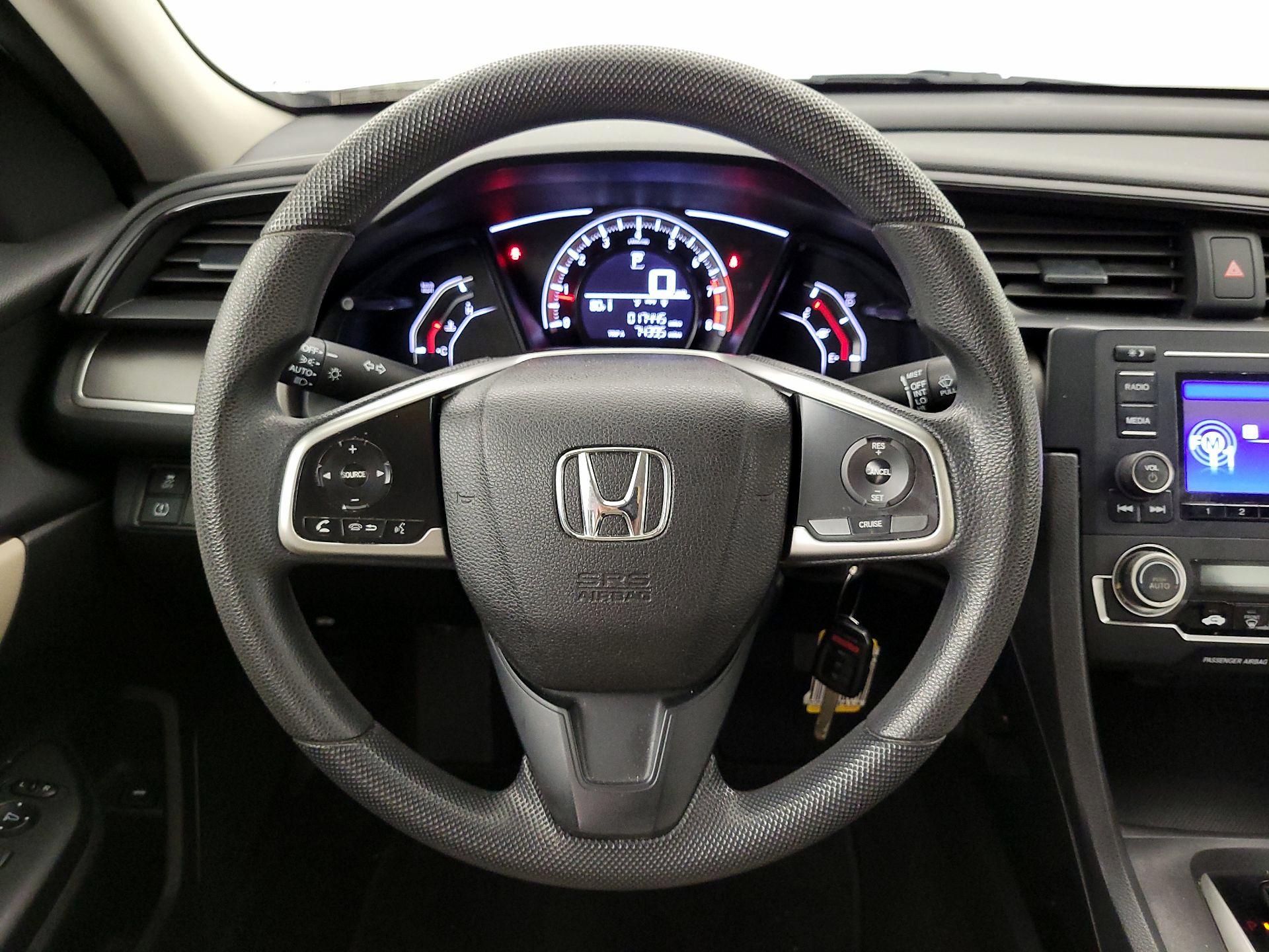 Thumbnail: 2017 Honda Civic - 10