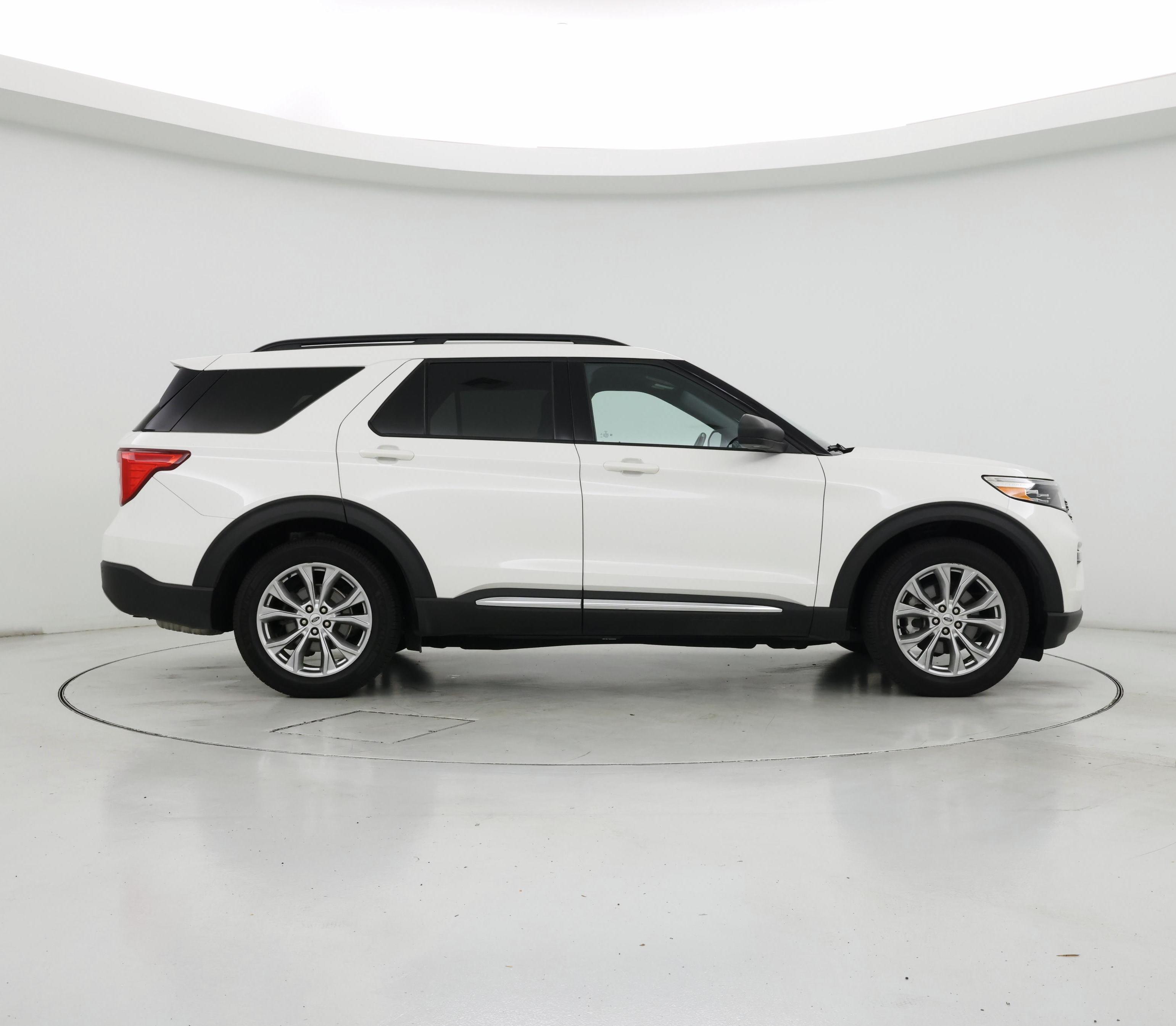 Thumbnail: 2020 Ford Explorer - 7