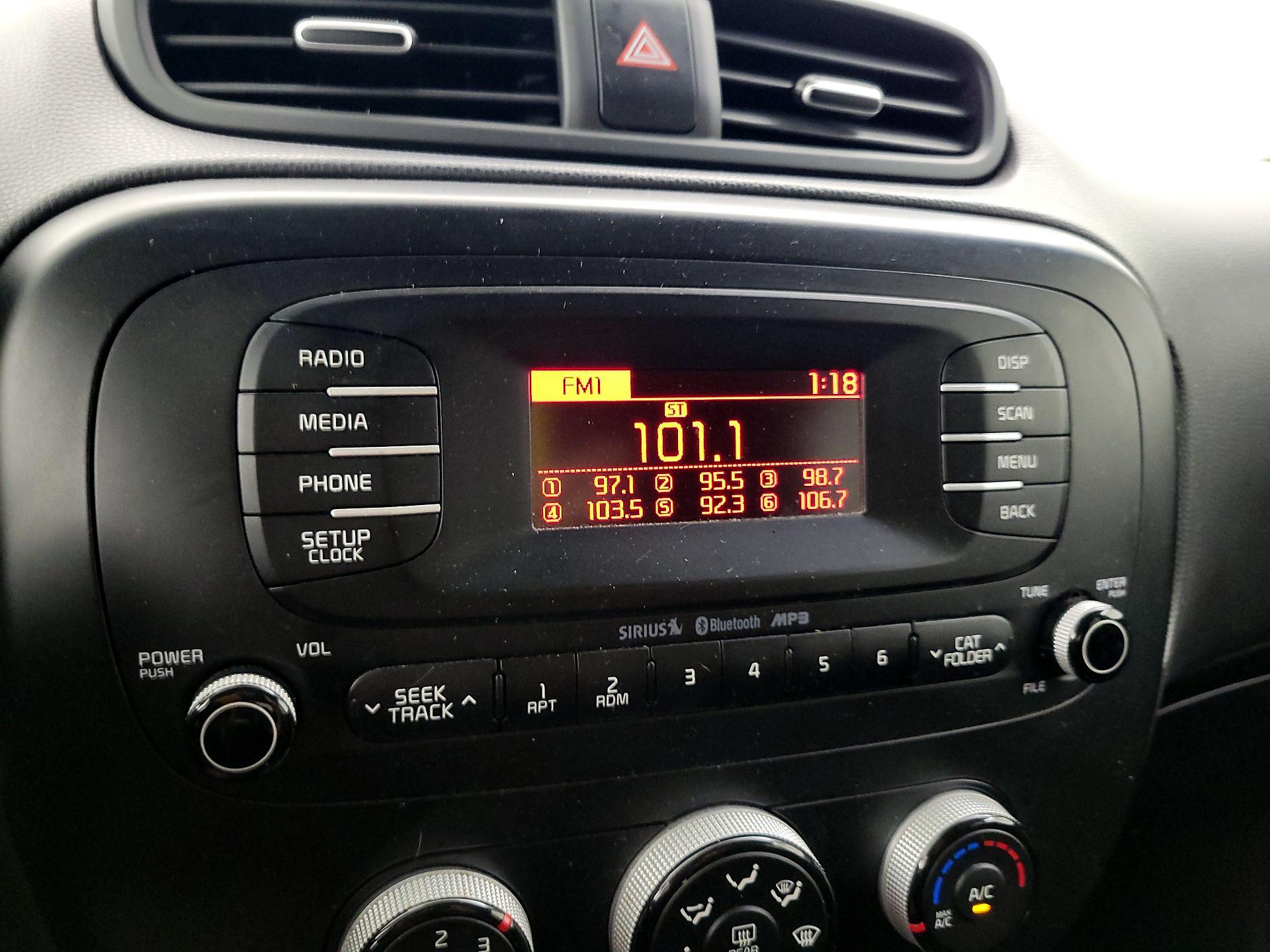 Thumbnail: 2015 Kia Soul - 14