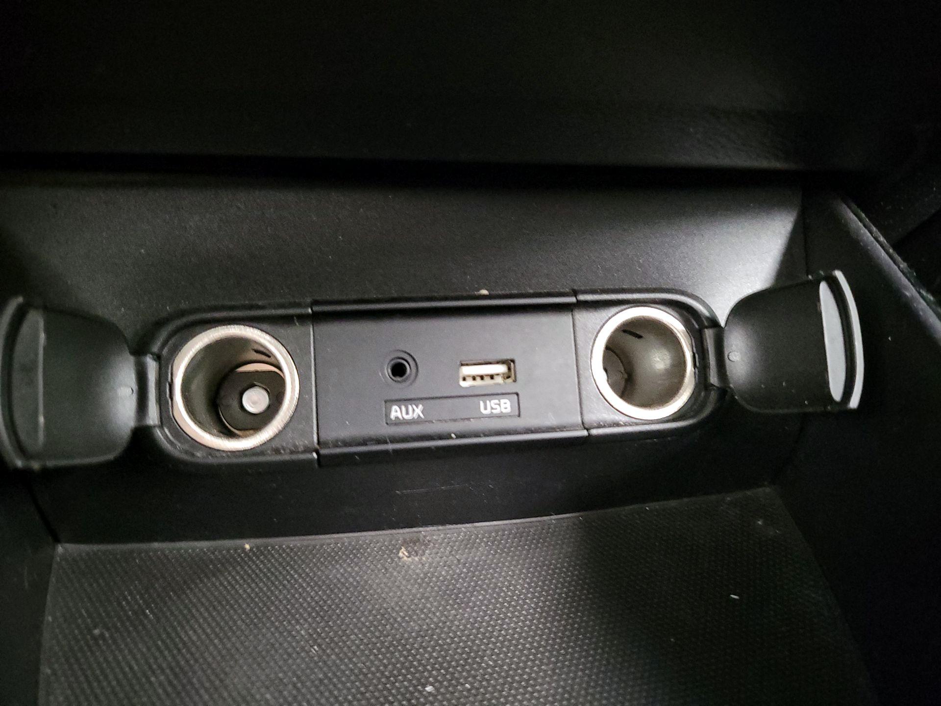 Thumbnail: 2015 Kia Soul - 17